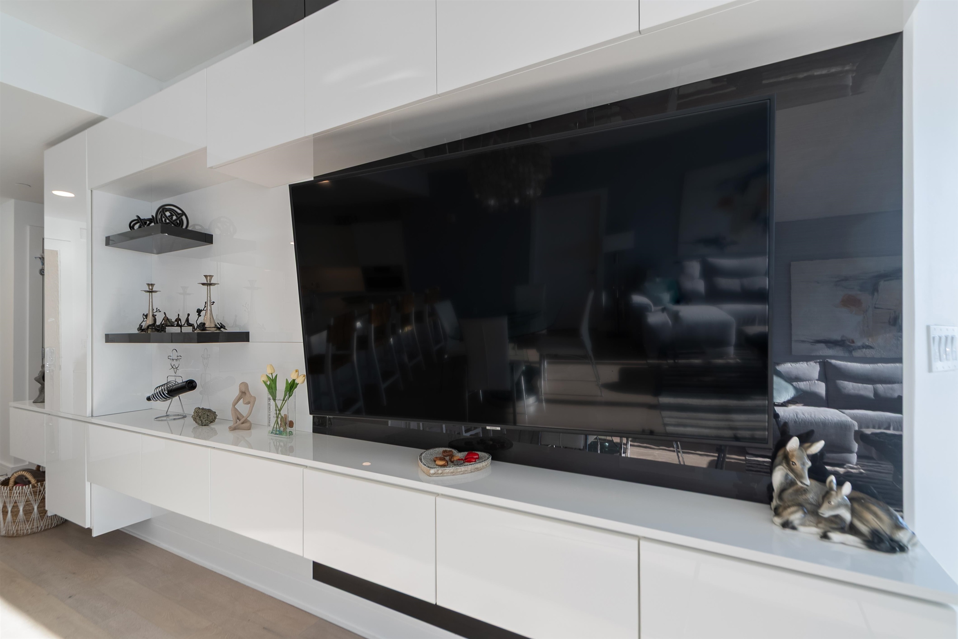 9 AVENUE AT PORT IMPERIAL Unit: #1110