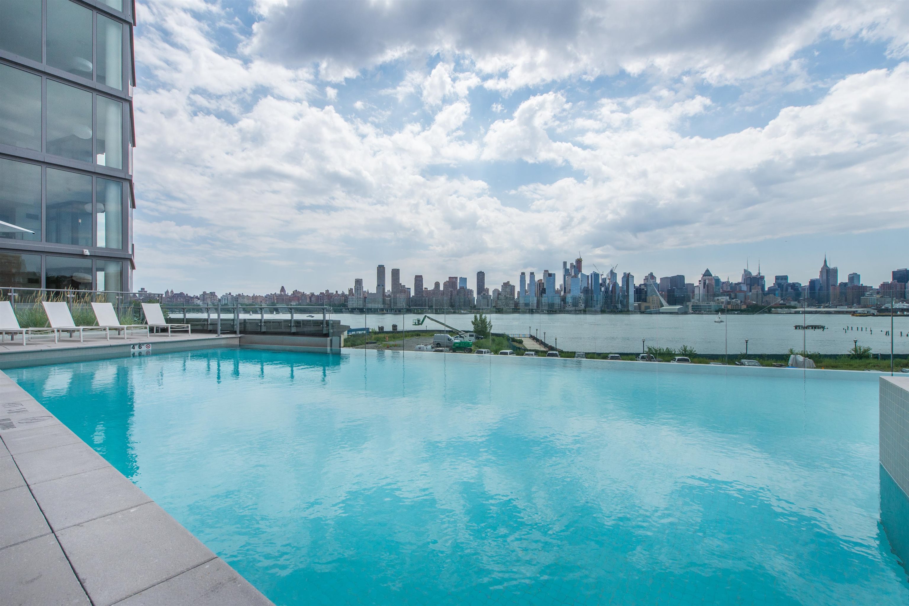 9 AVENUE AT PORT IMPERIAL Unit: #910