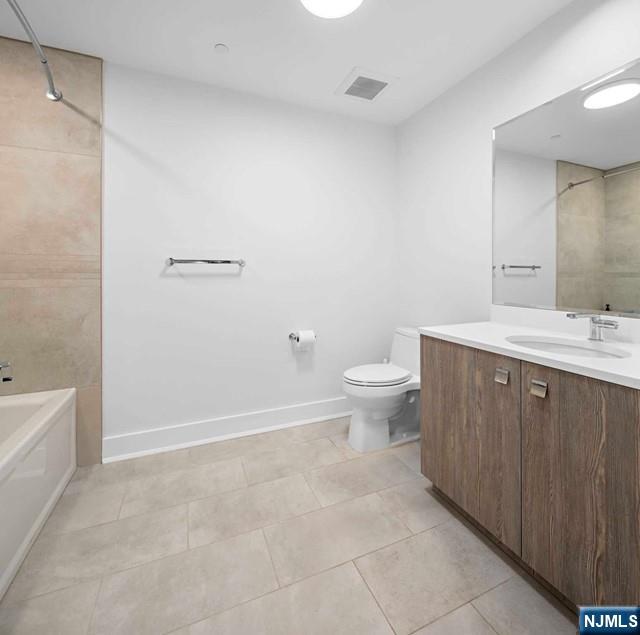150 Henley Place 302