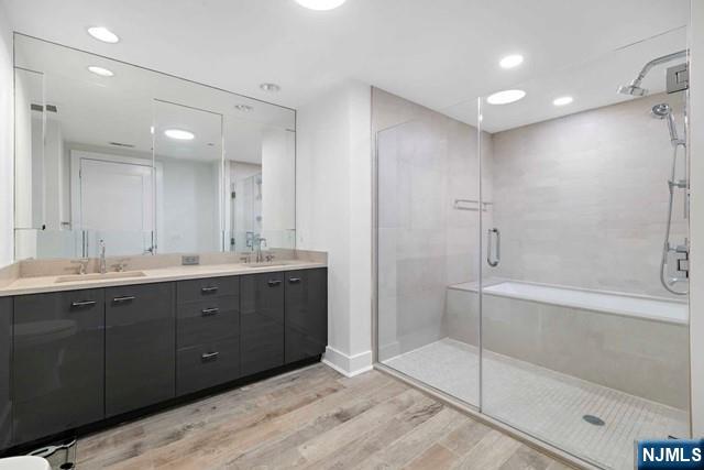 150 Henley Place 302