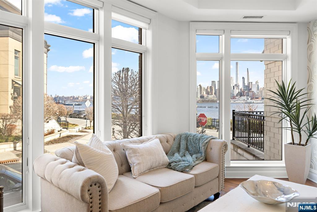 1 Oxford Landing Townhouse 1