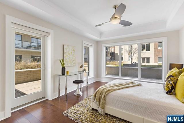 150 Henley Place 201