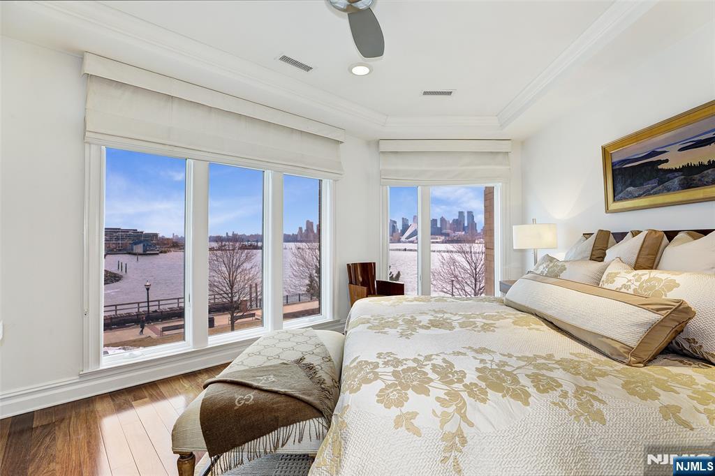 3 Henley Place D