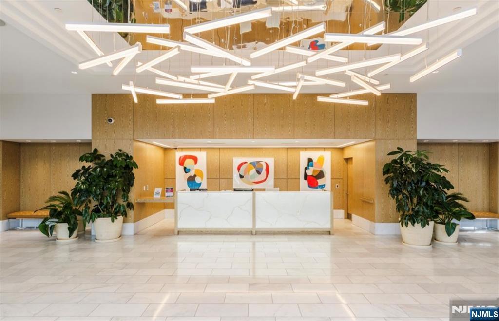 9 Ave At Port Imperial 910