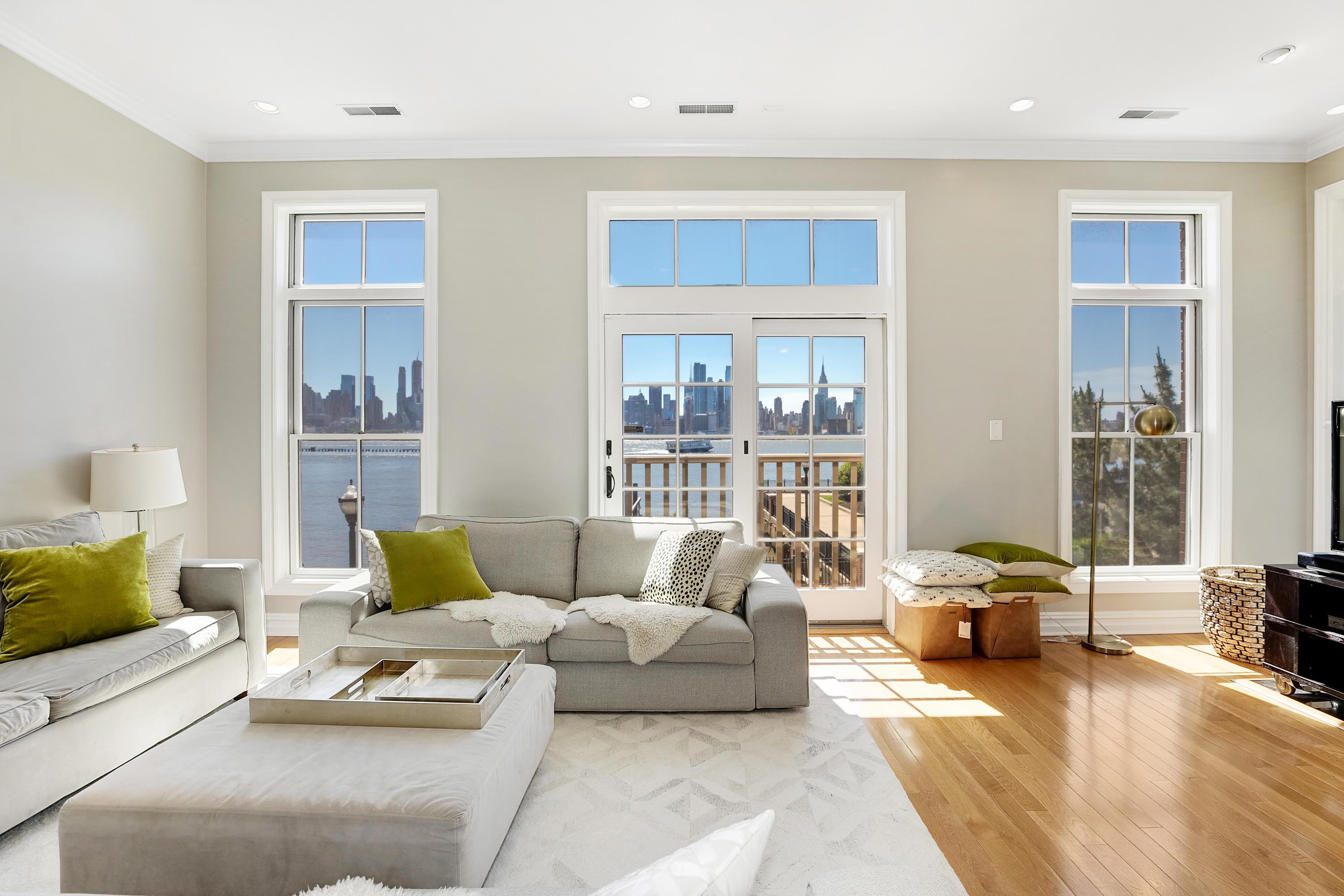 1 REGENCY PL Unit: 1