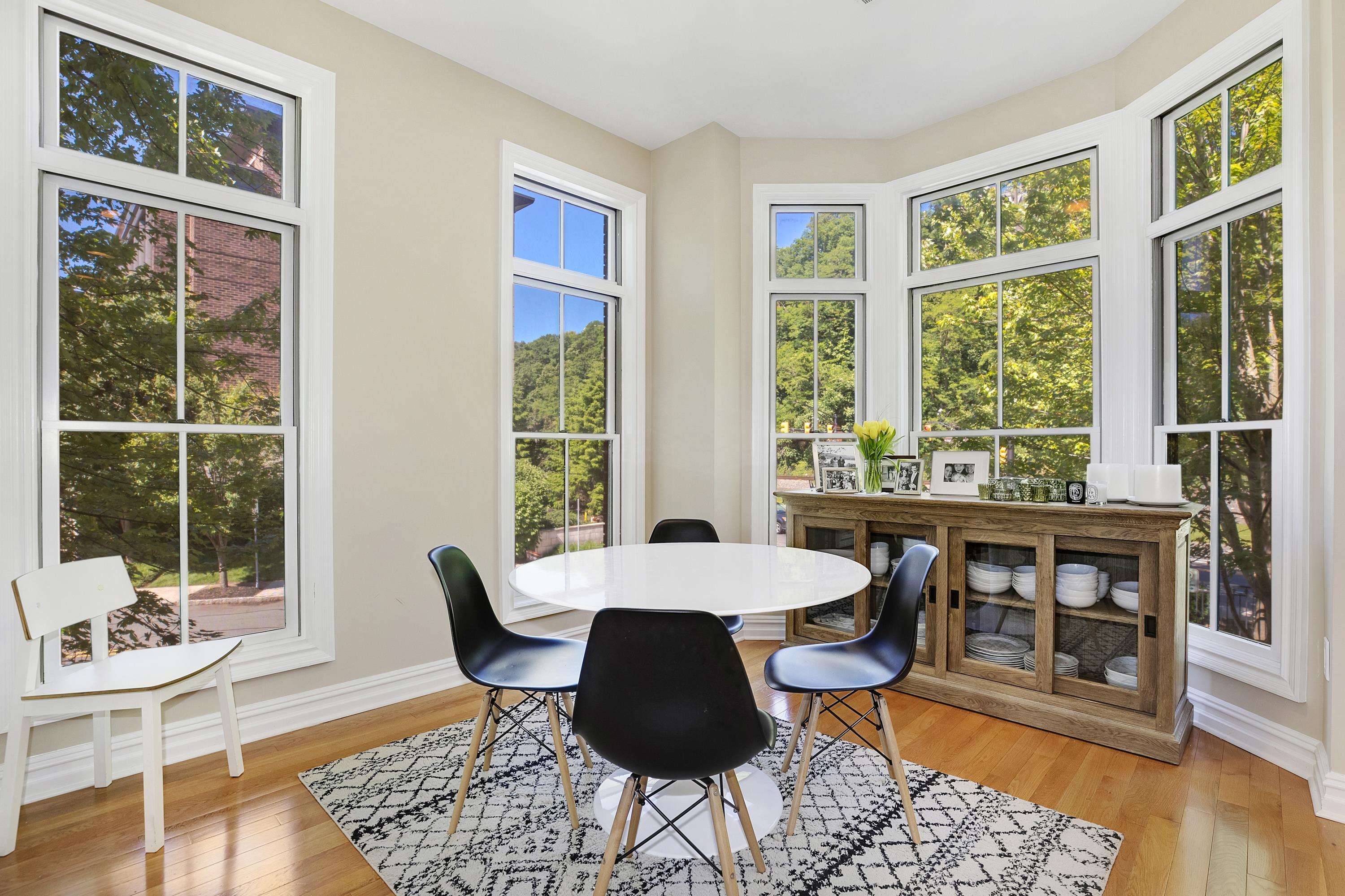 1 REGENCY PL Unit: 1