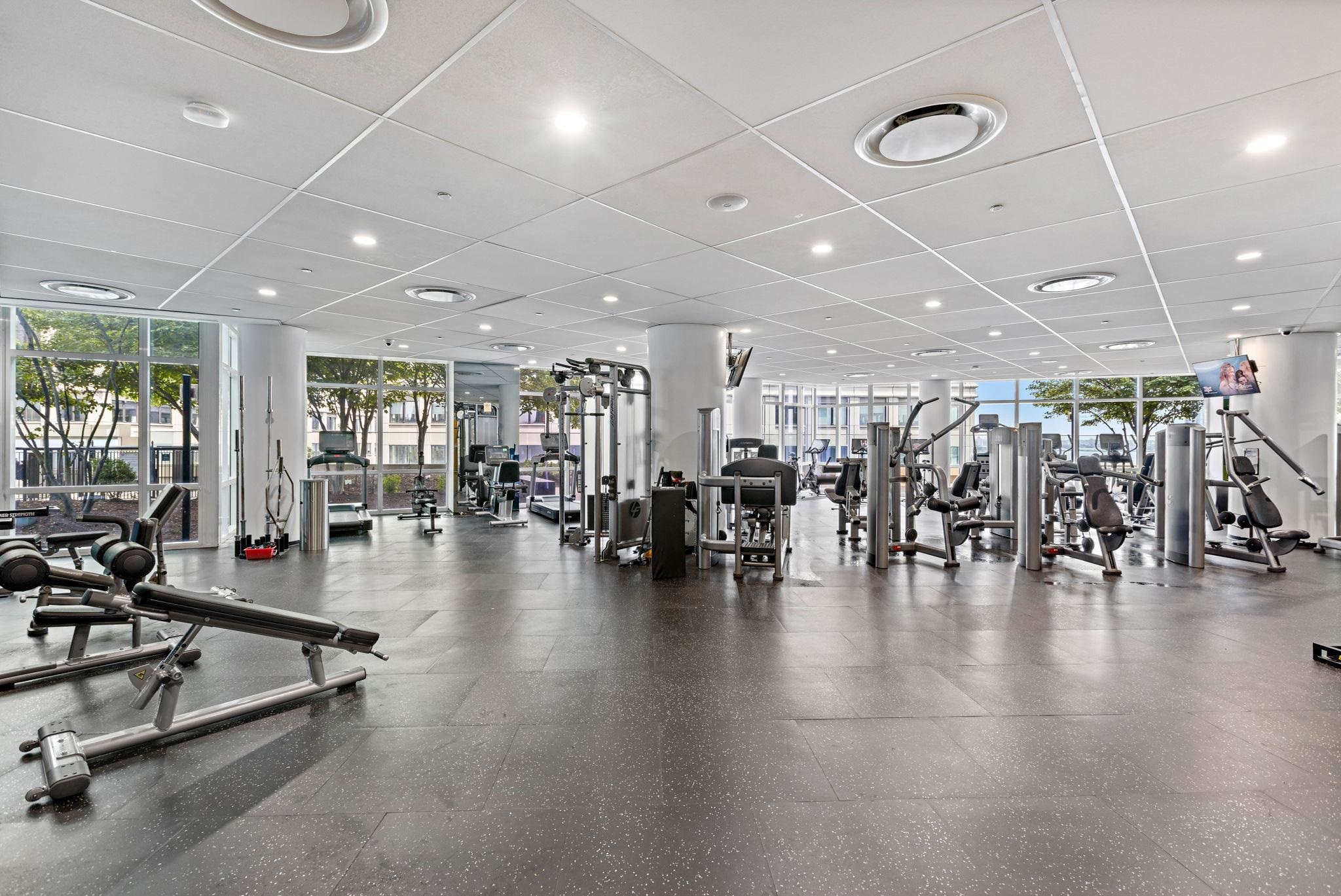 77 HUDSON ST Unit: 4008