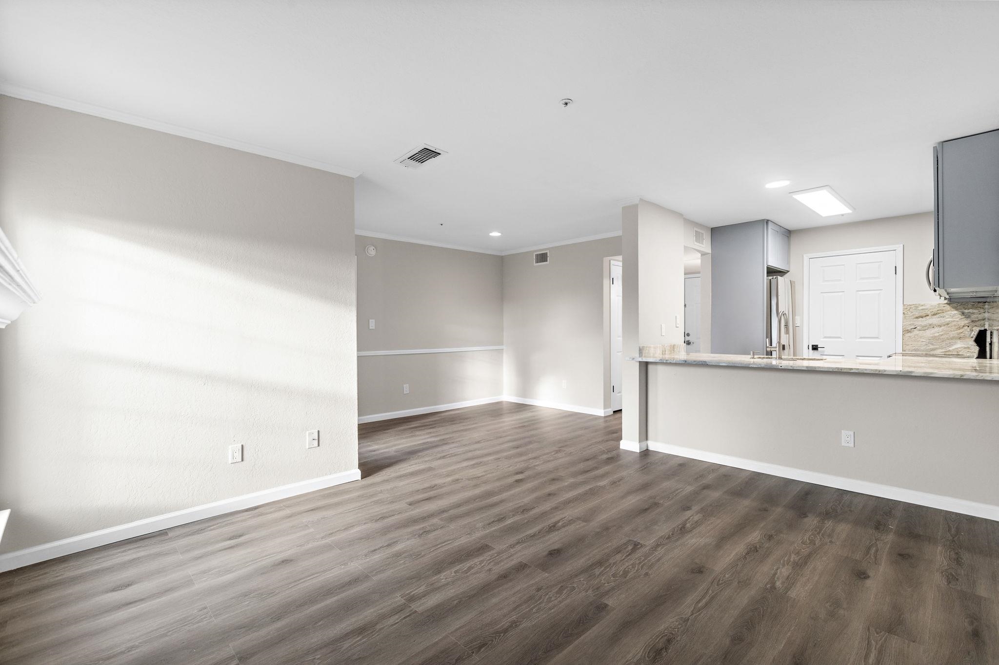 690 ROUTE 23 Unit: R3