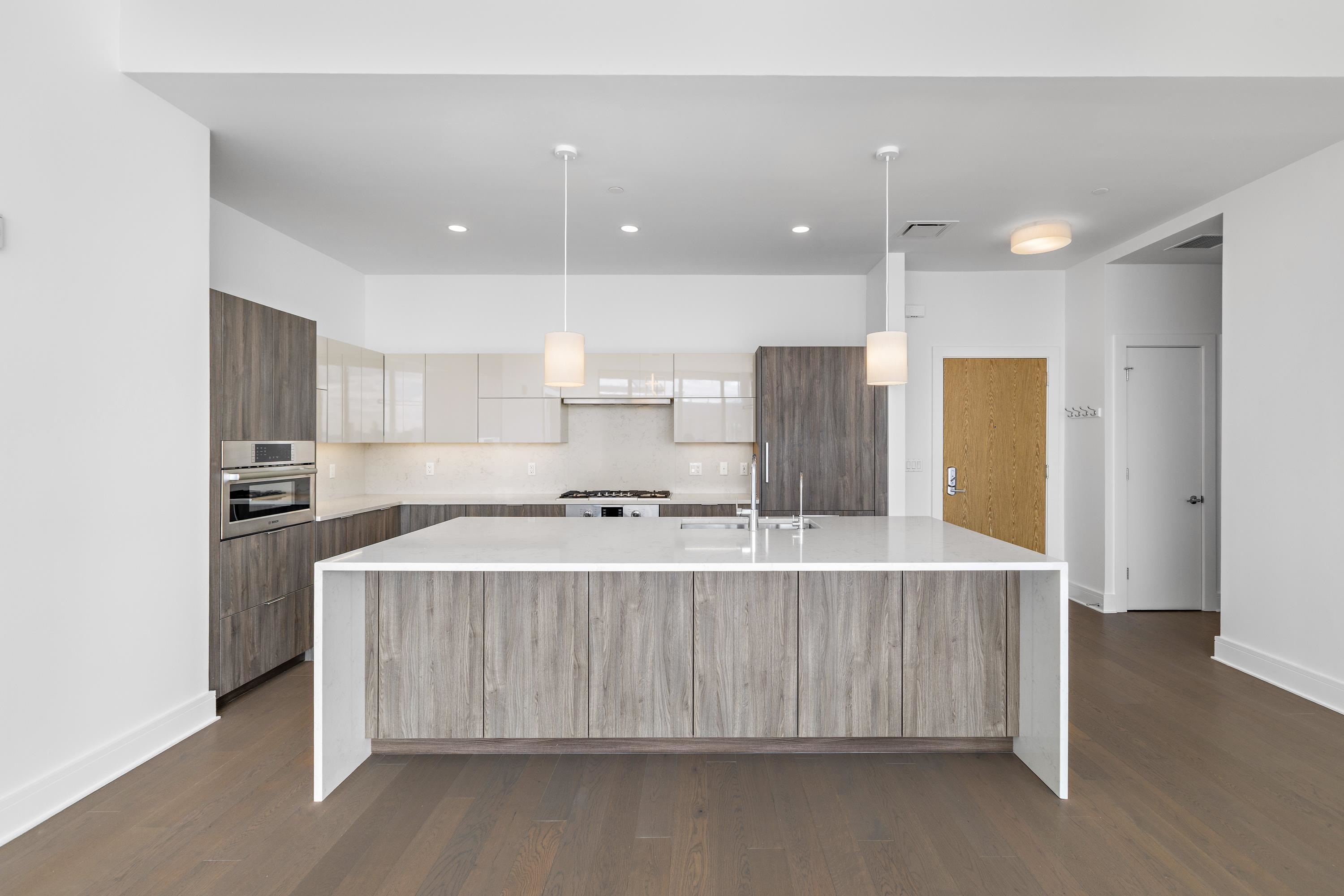 9 AVENUE AT PORT IMPERIAL Unit: 1210