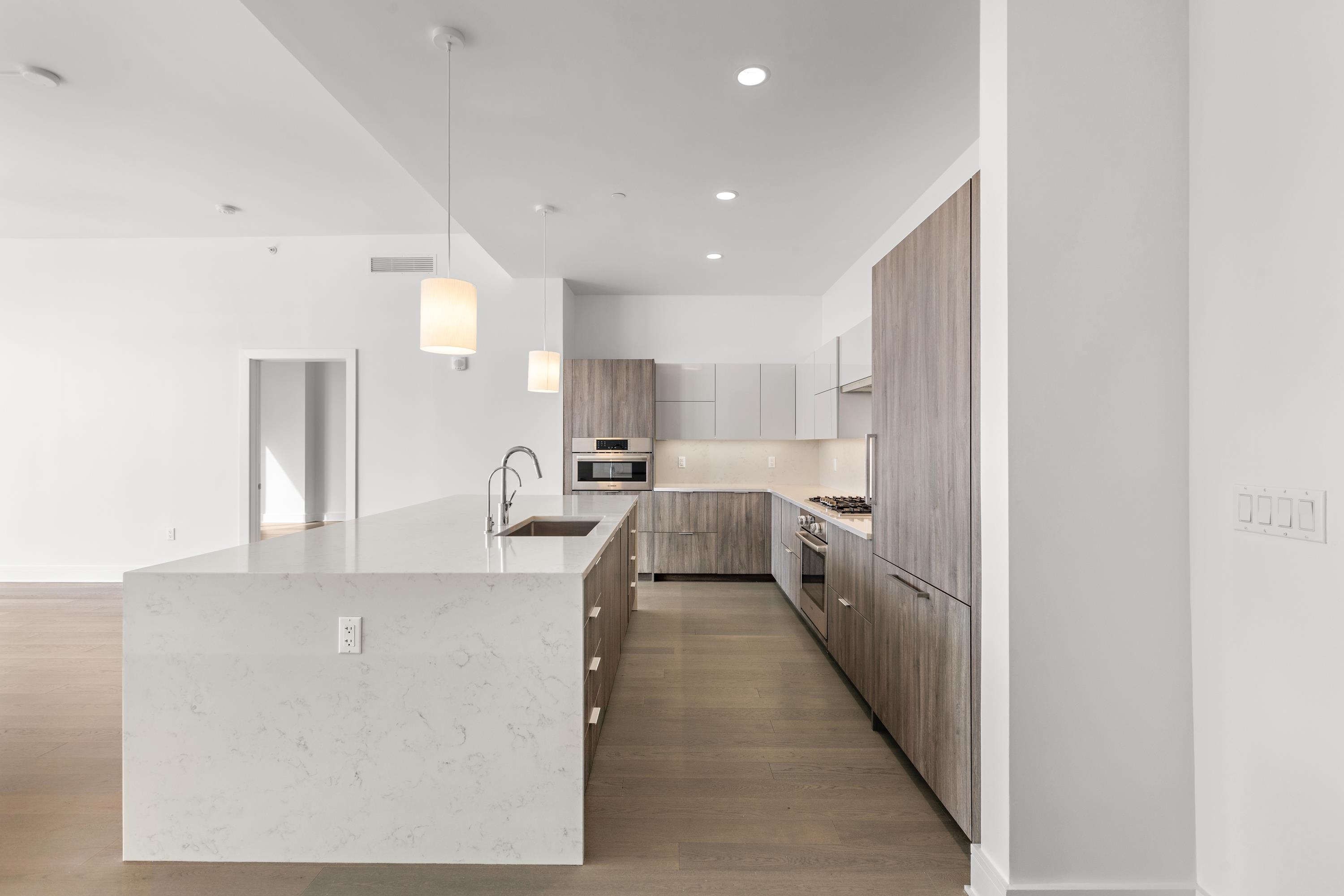 9 AVENUE AT PORT IMPERIAL Unit: 1210