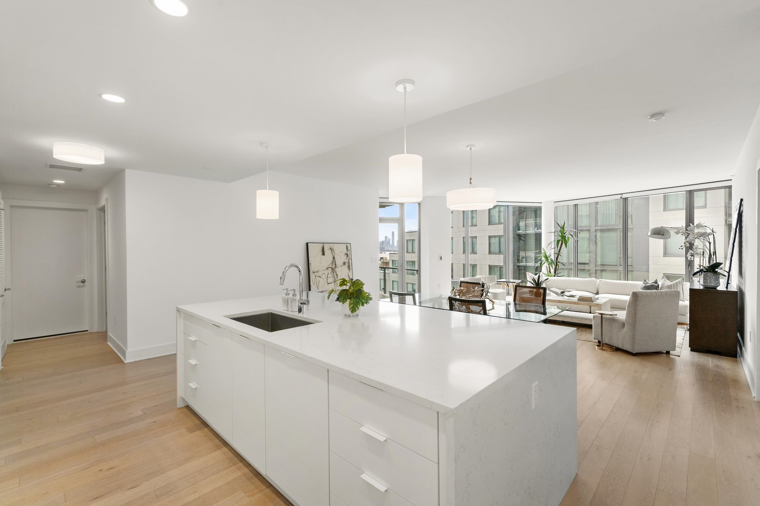 9 AVENUE AT PORT IMPERIAL Unit: 911