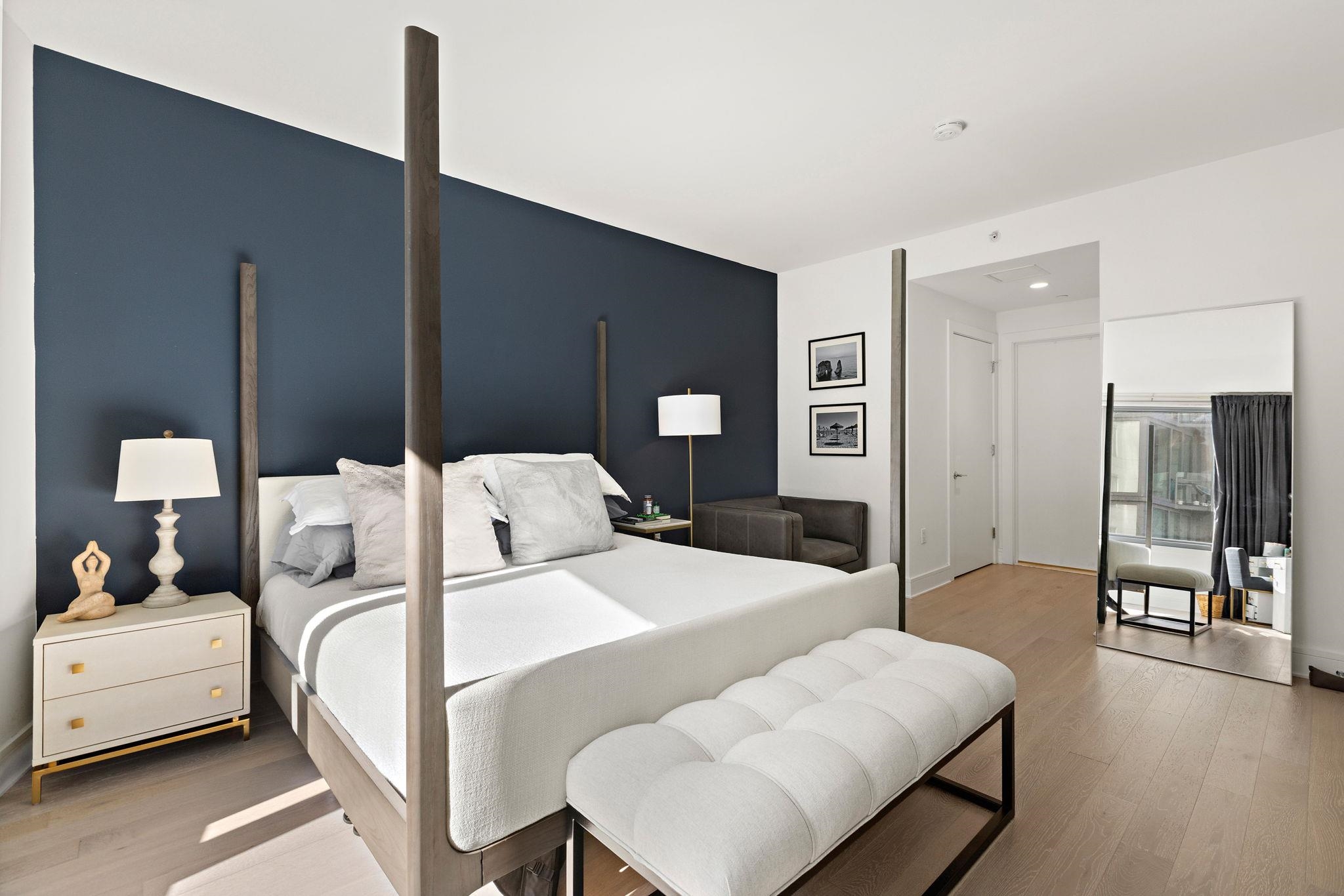 9 AVENUE AT PORT IMPERIAL Unit: 911