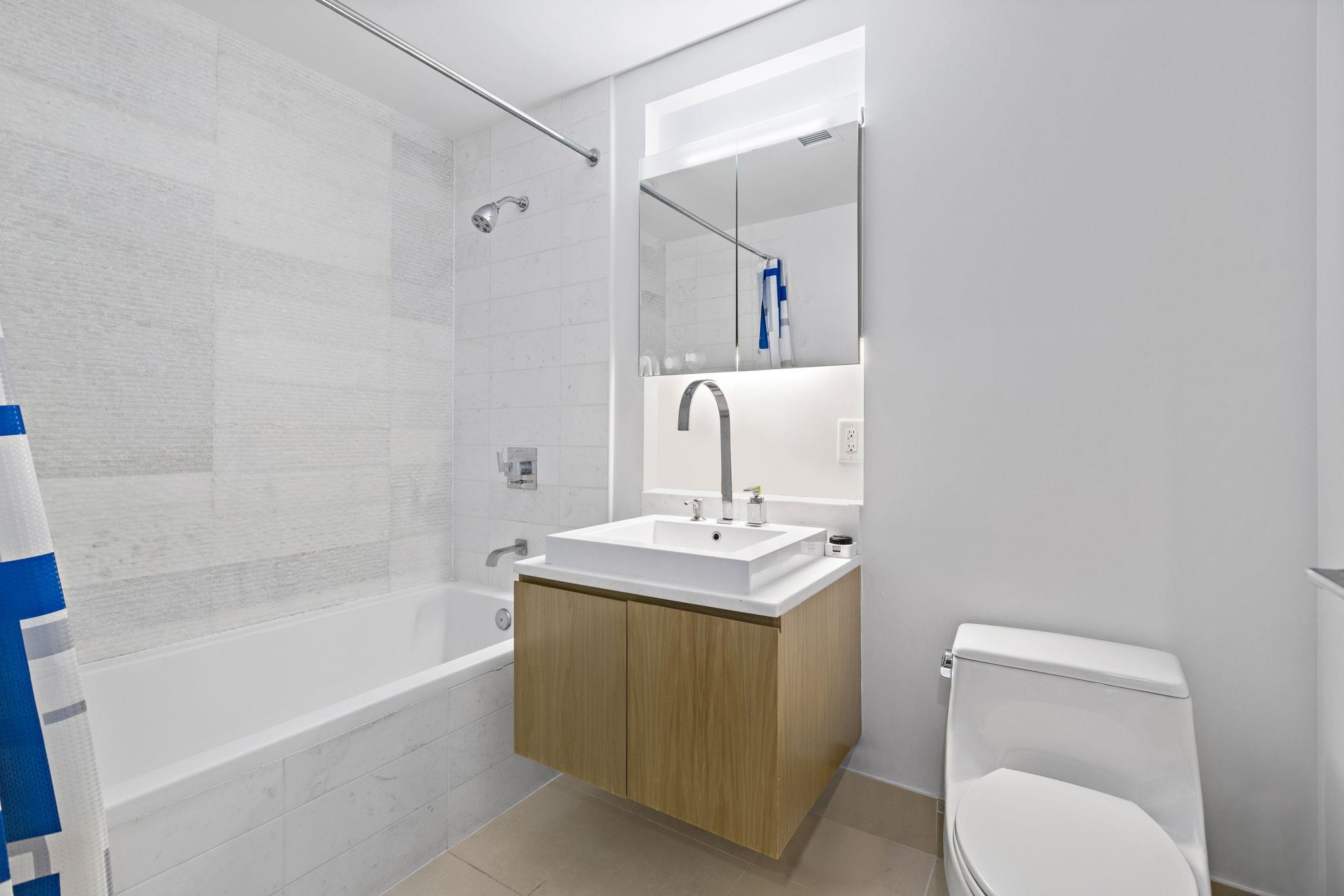 77 HUDSON ST Unit: 2409