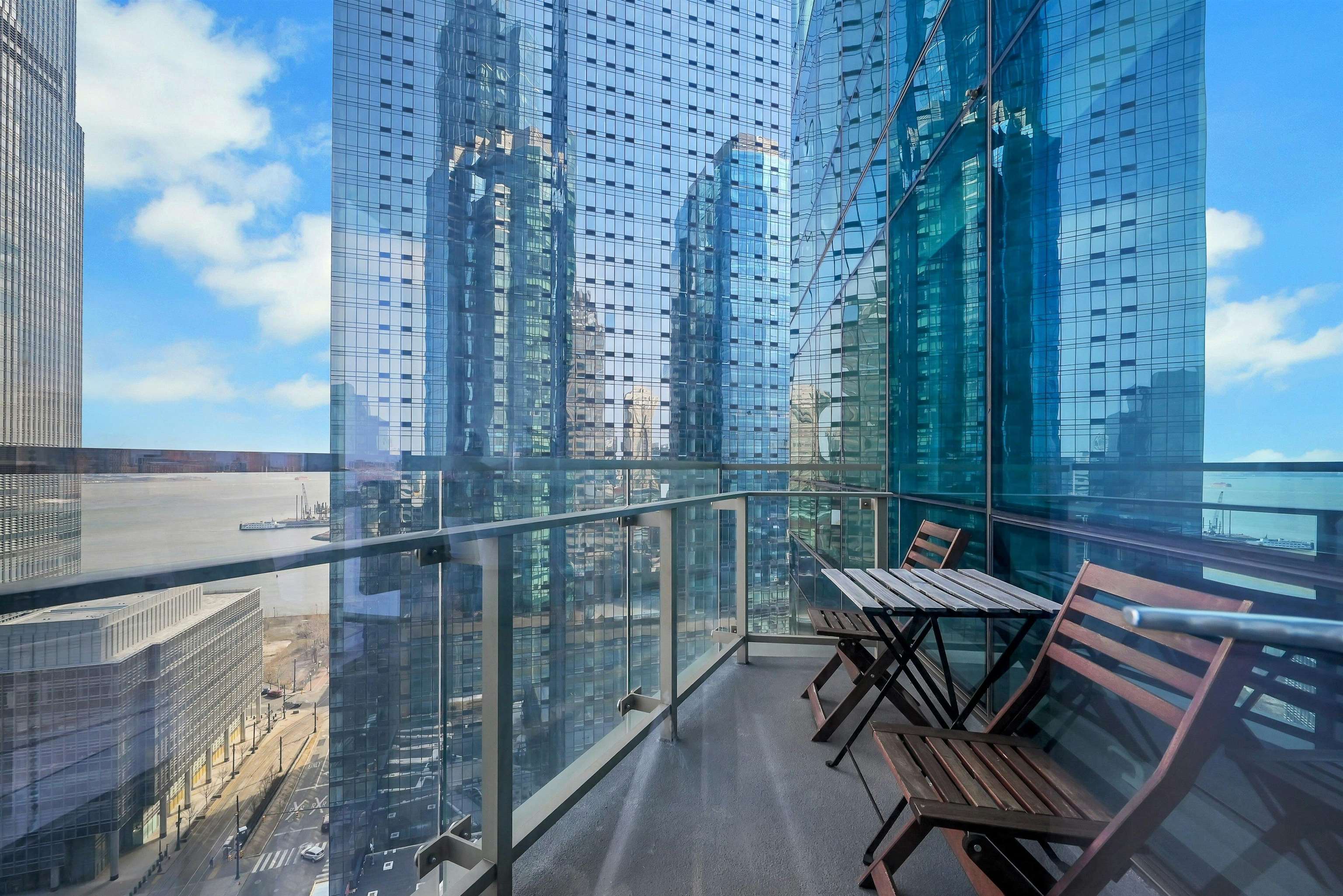 77 HUDSON ST Unit: 2409