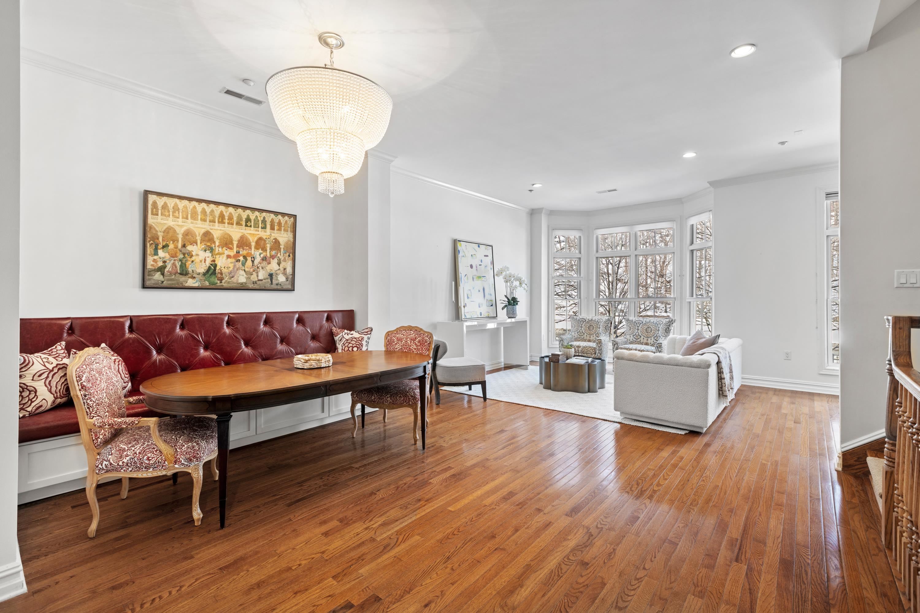 36 REGENCY PL