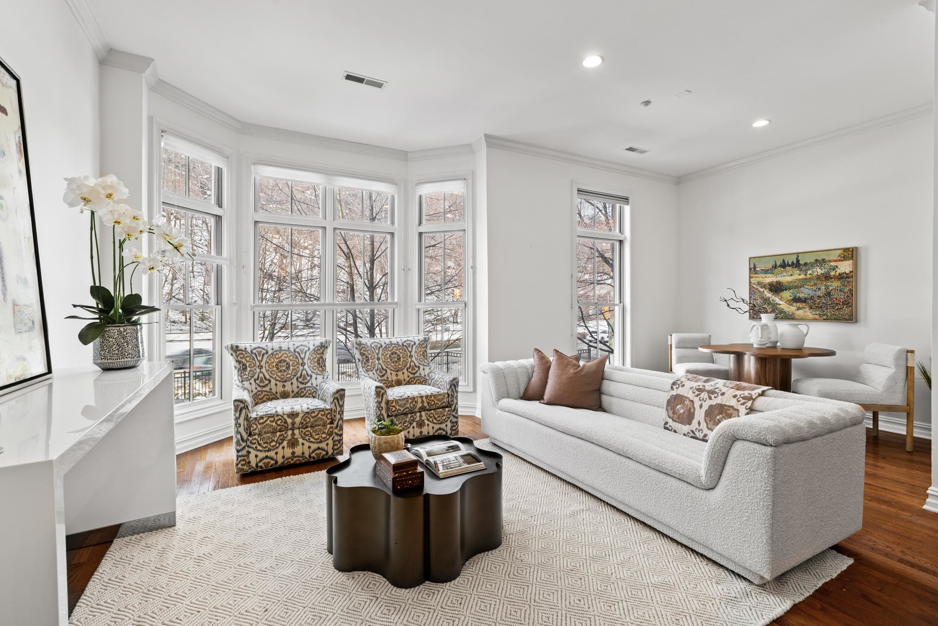 36 REGENCY PL