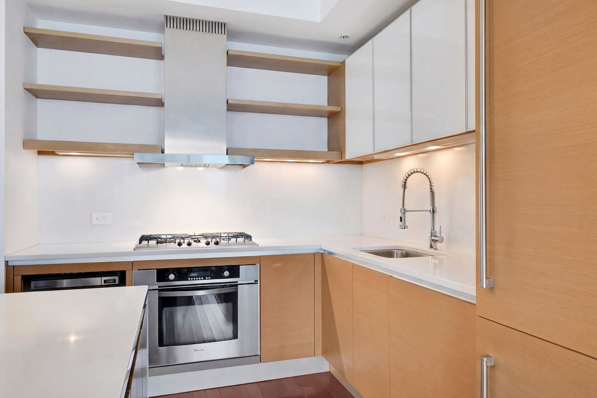77 HUDSON ST Unit: 2409