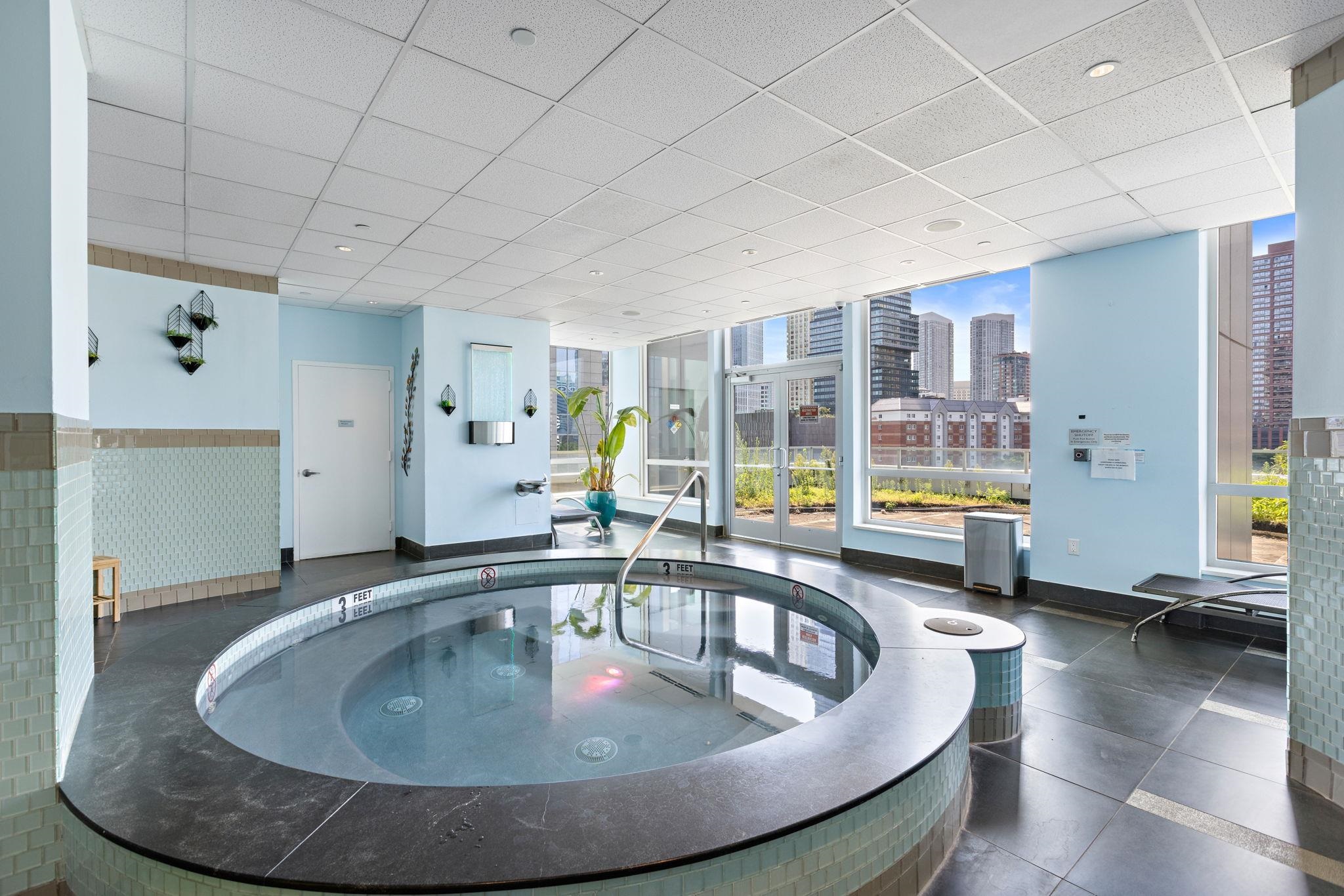 2 2ND ST Unit: 2403