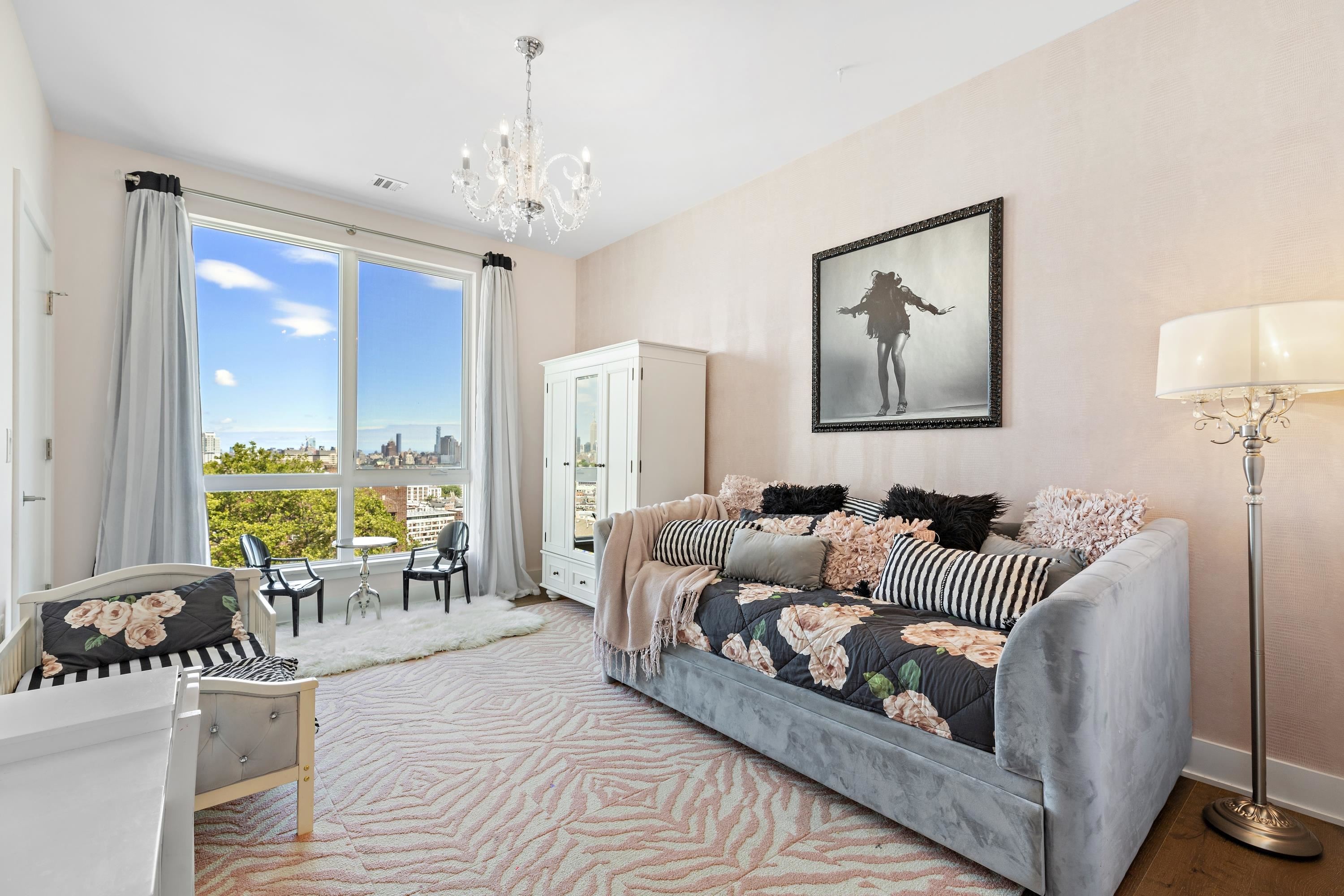 502 PALISADE AVE Unit: 601