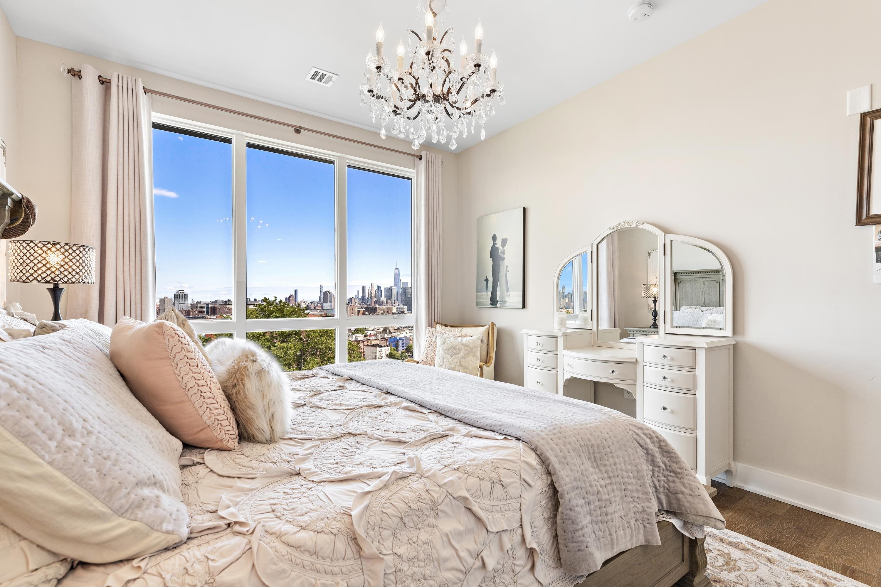 502 PALISADE AVE Unit: 601