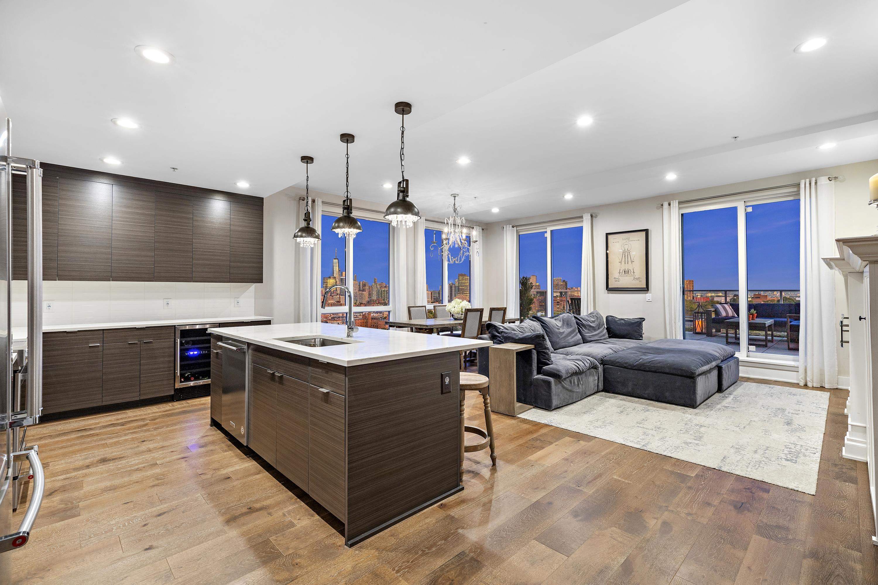 502 PALISADE AVE Unit: 601
