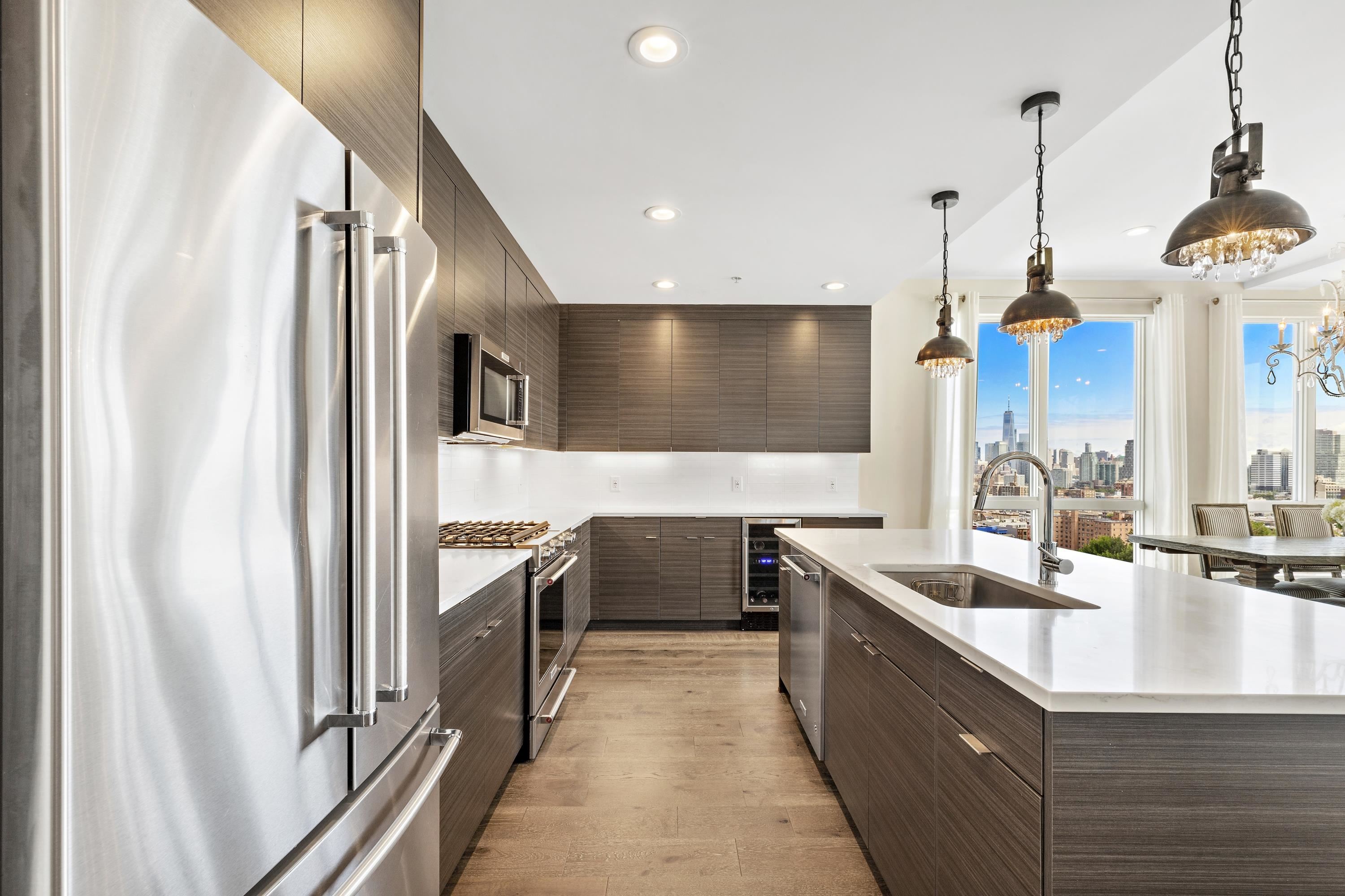 502 PALISADE AVE Unit: 601