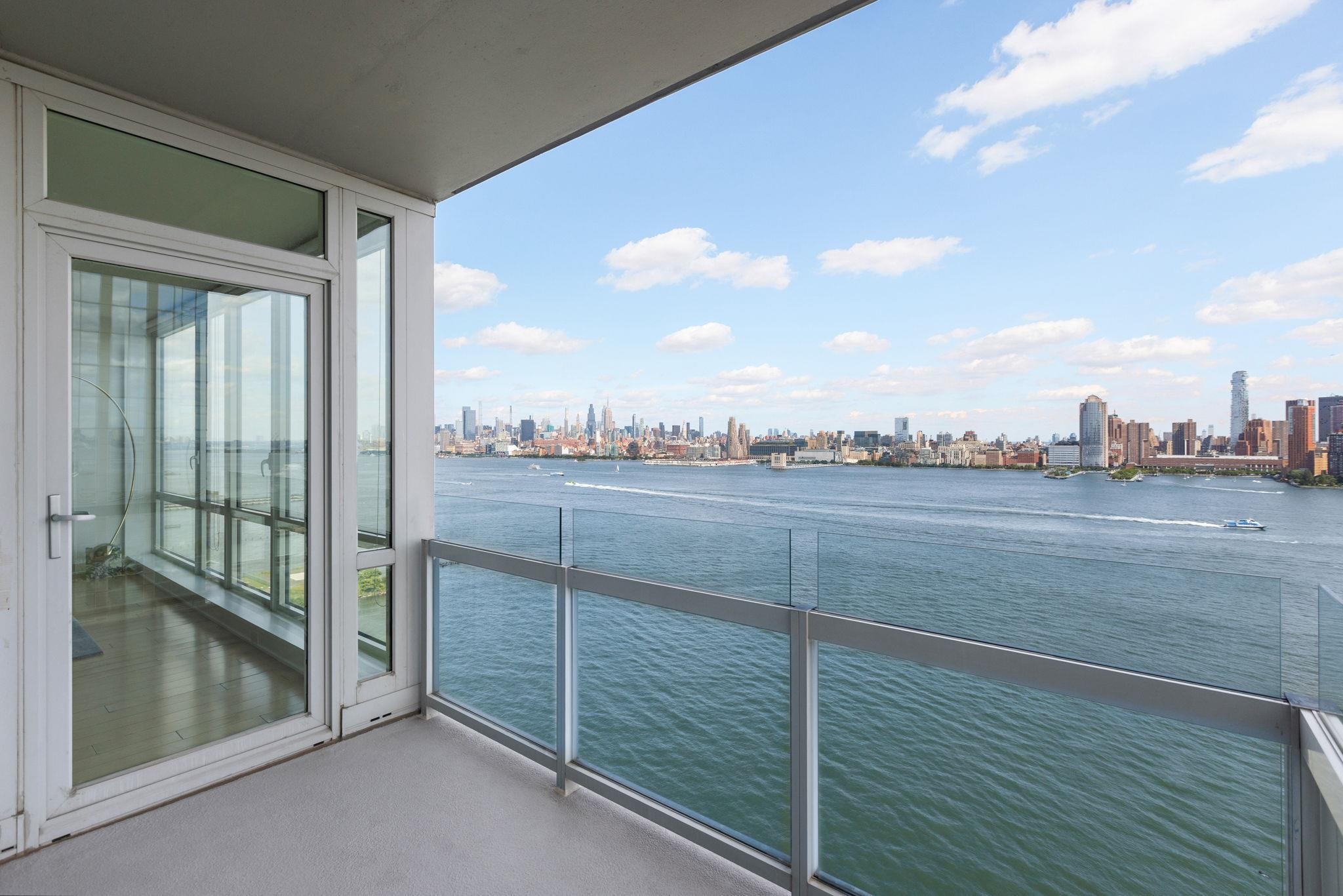 2 2ND ST Unit: 2403