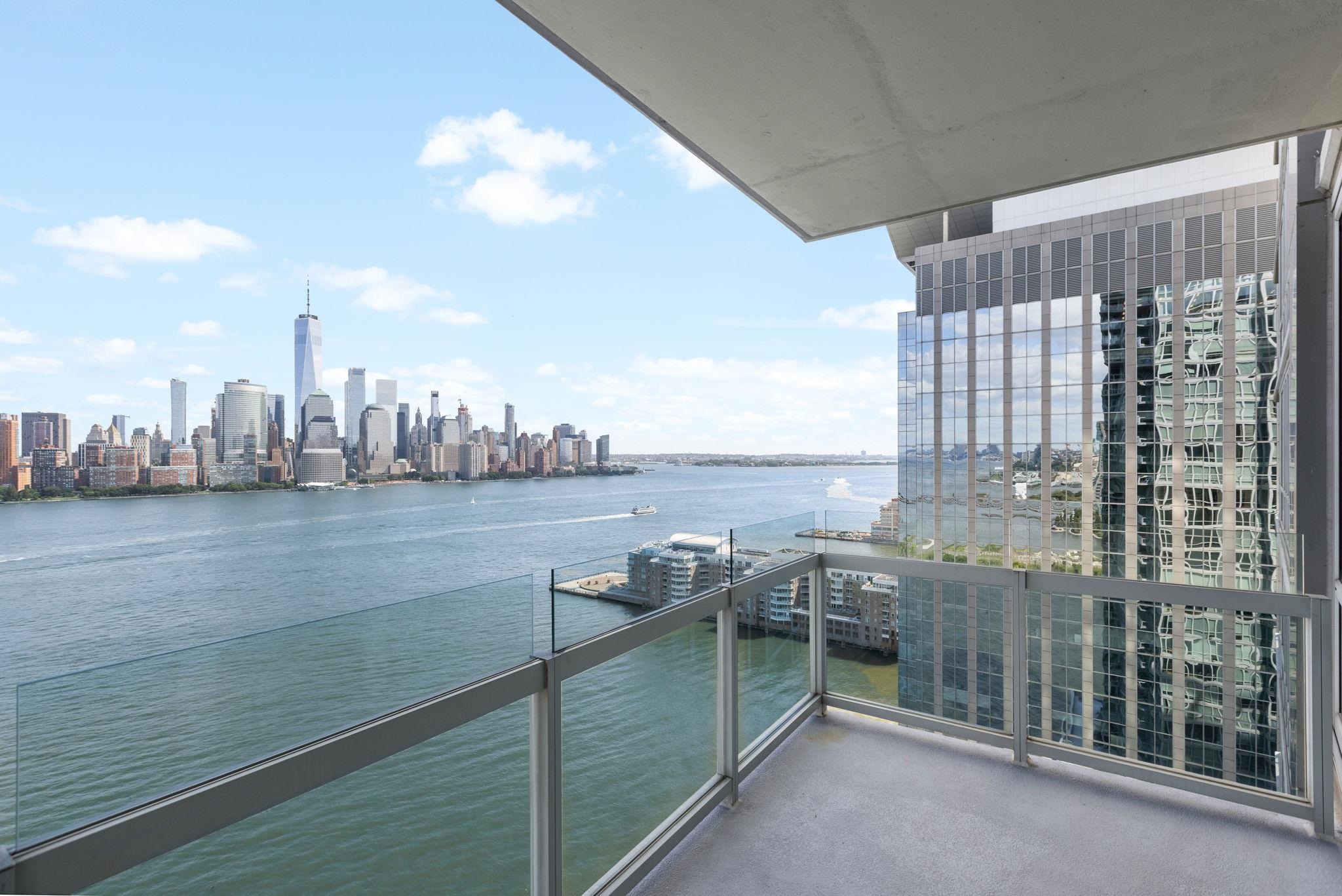 2 2ND ST Unit: 2403