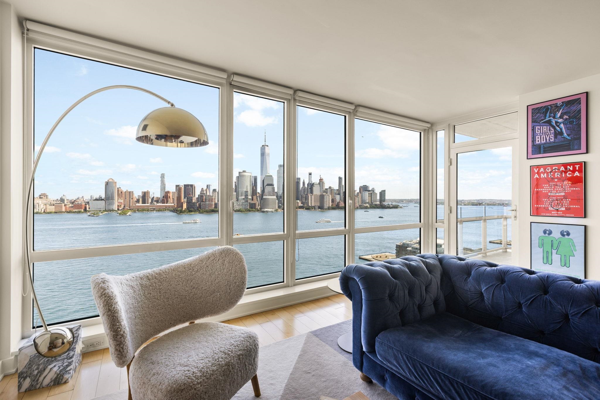 2 2ND ST Unit: 2403