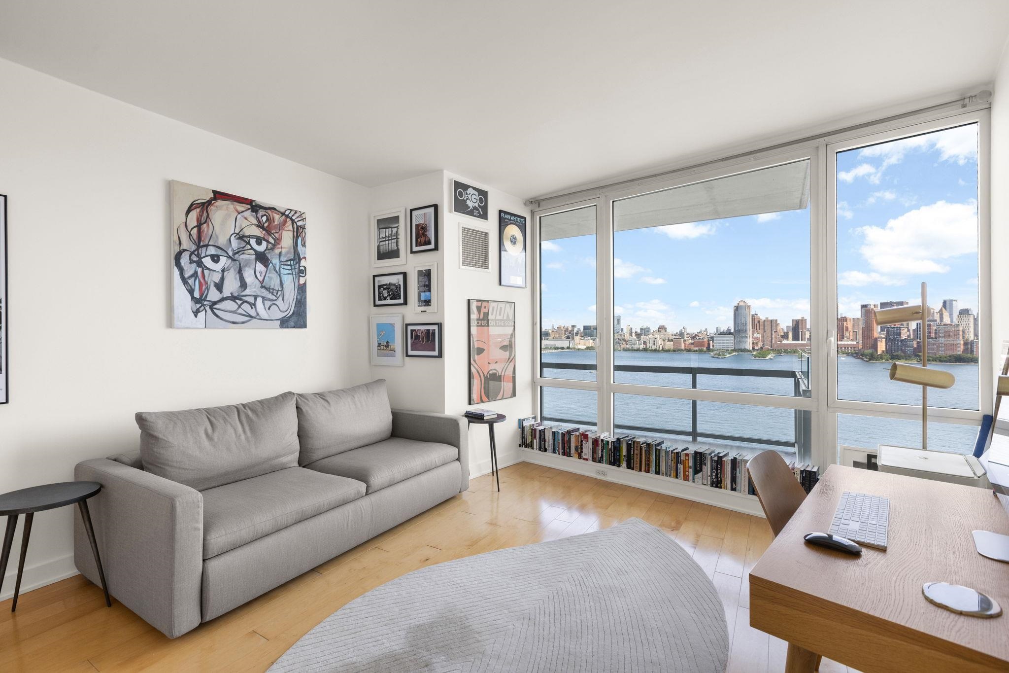 2 2ND ST Unit: 2403