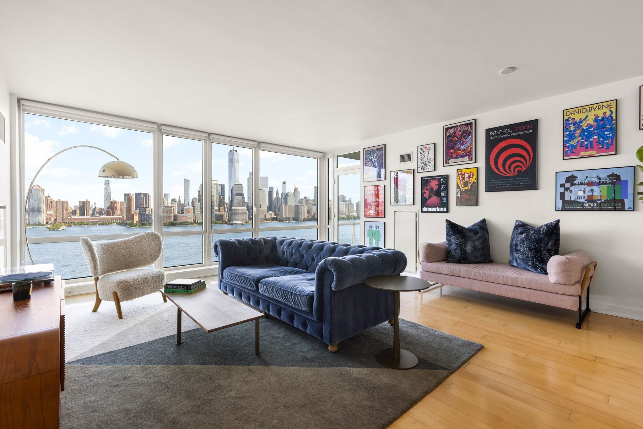 2 2ND ST Unit: 2403