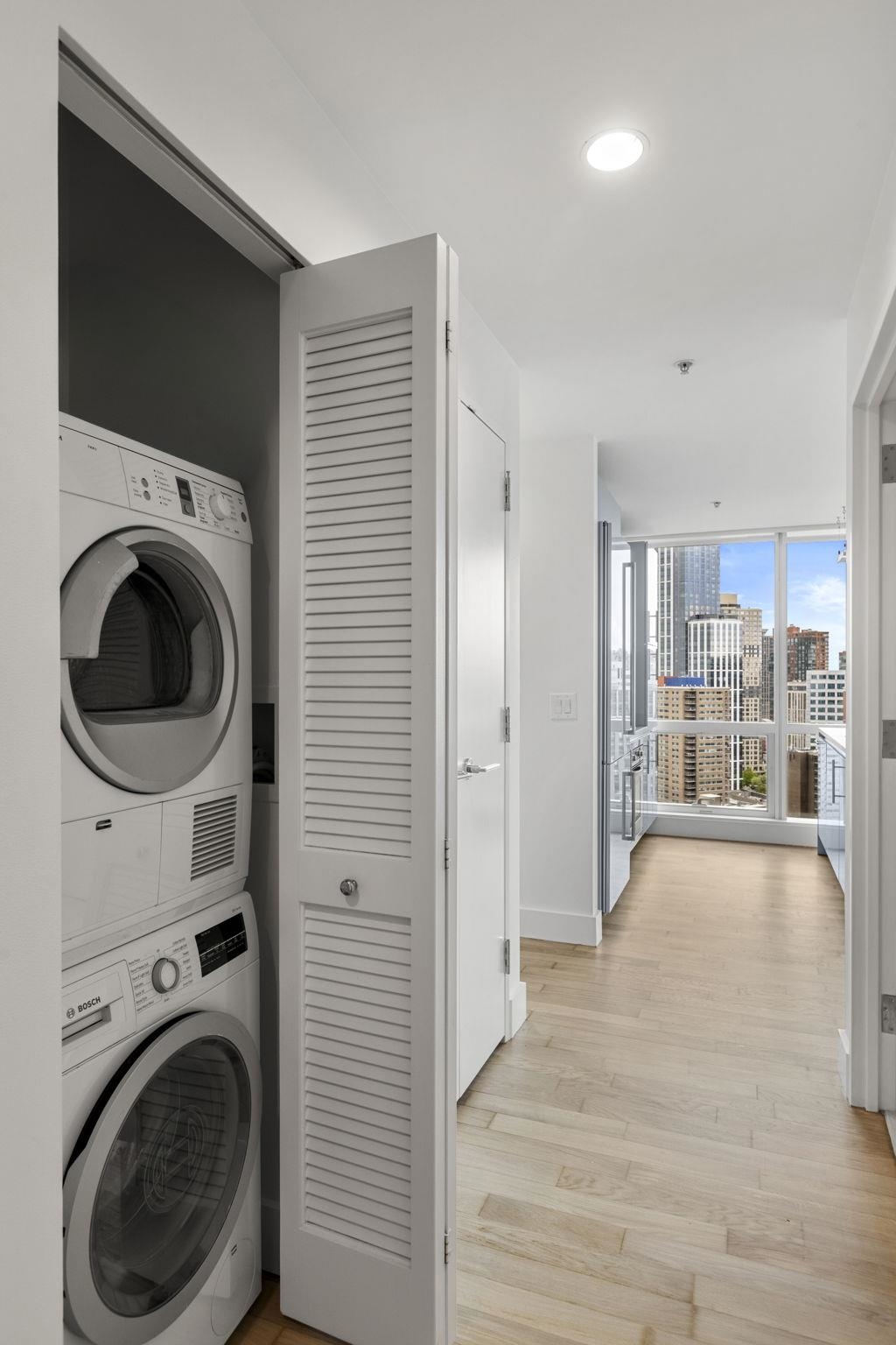 77 HUDSON ST Unit: 2303