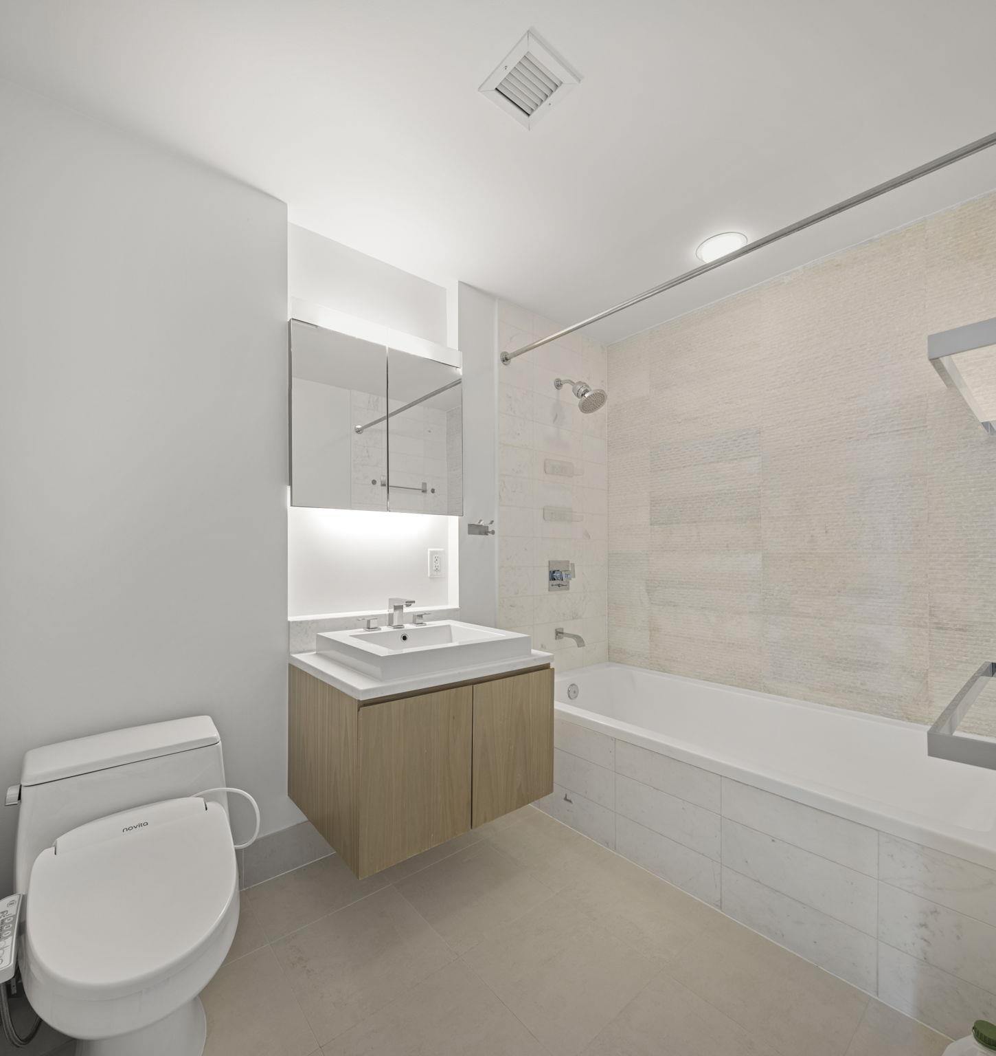 77 HUDSON ST Unit: 2303