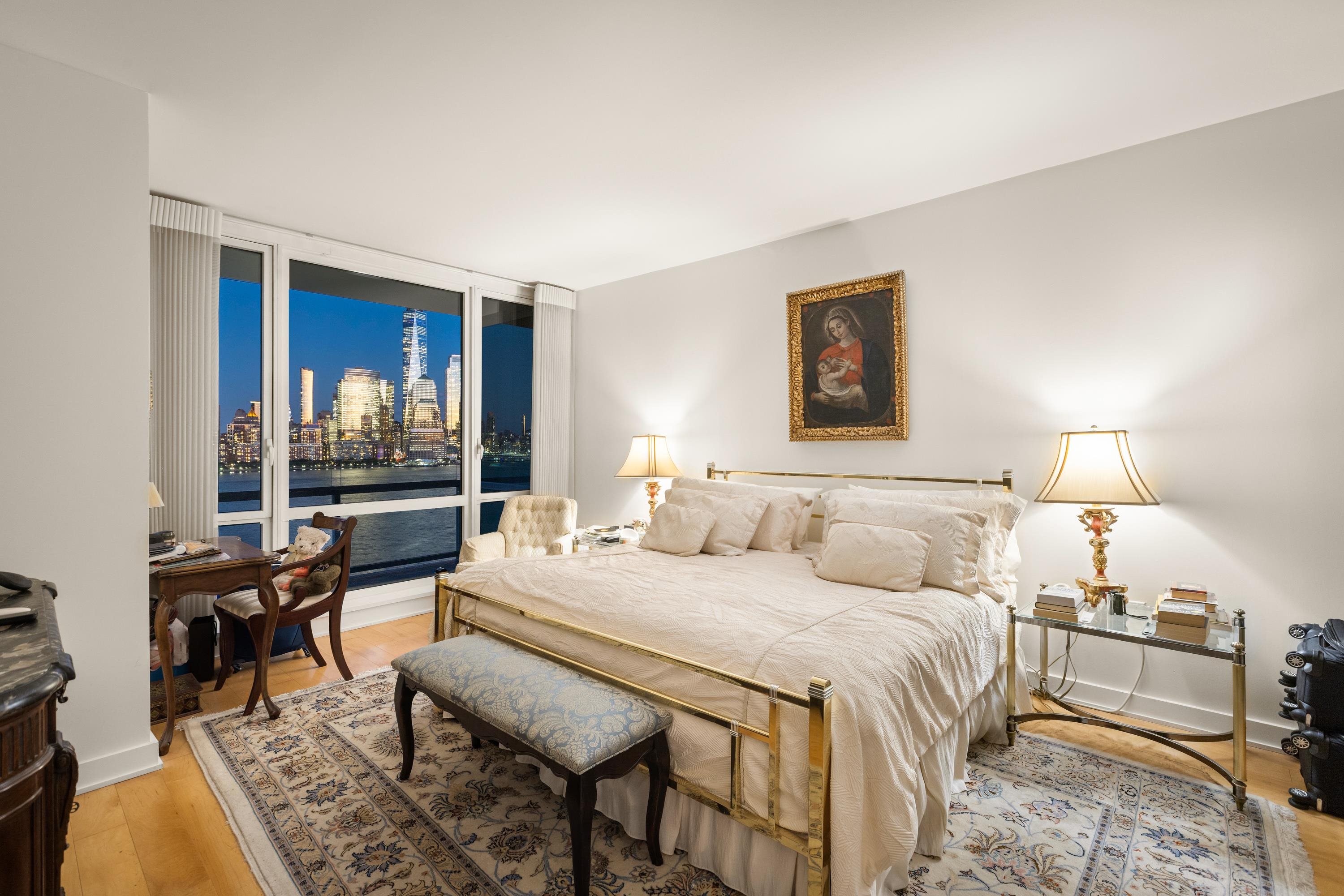 Crystal Point | Downtown Jersey City Waterfront Condo | Residence 1902