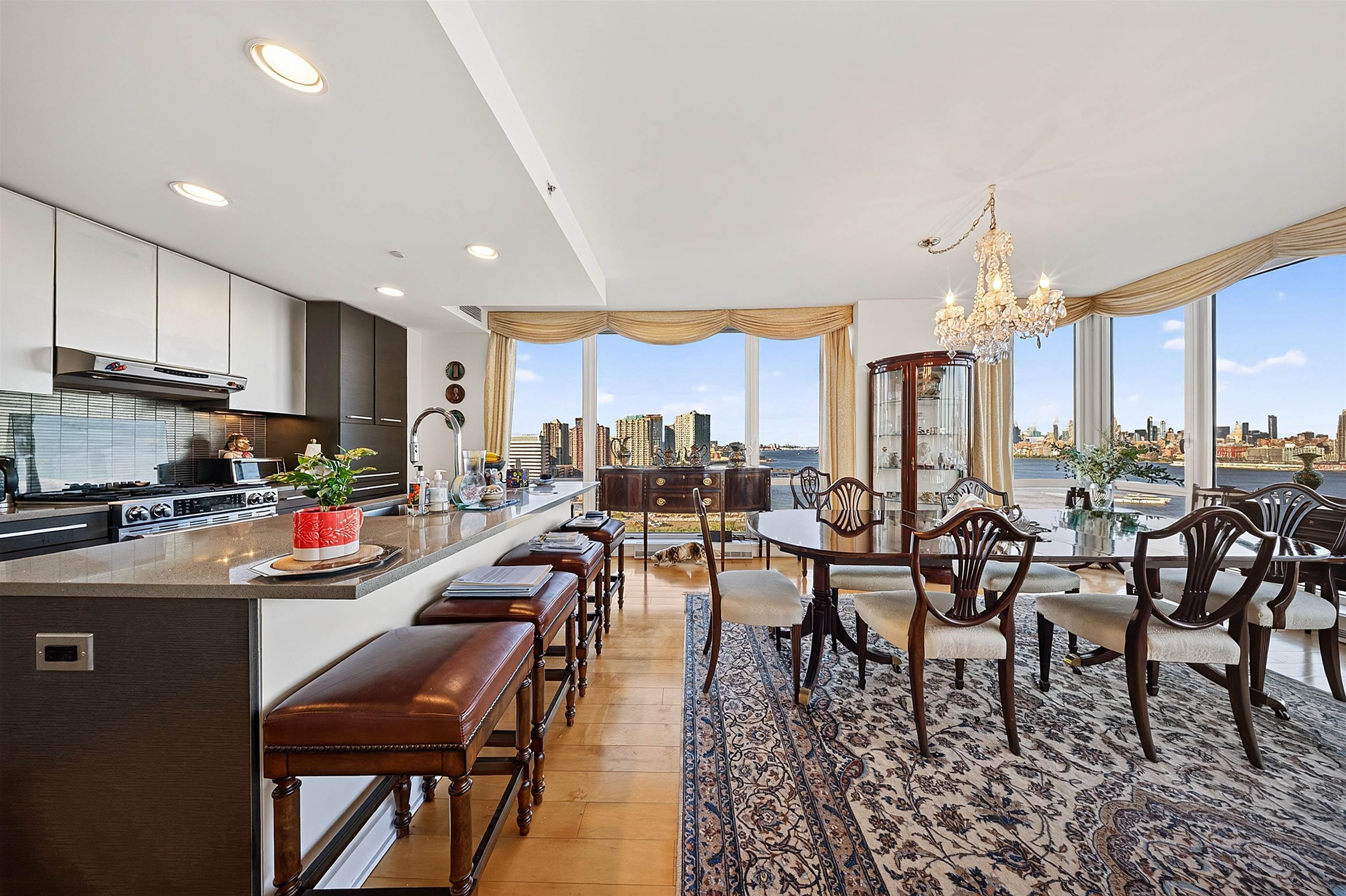 Crystal Point | Downtown Jersey City Waterfront Condo | Residence 1902