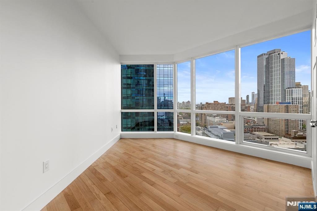 77 Hudson Street 2303