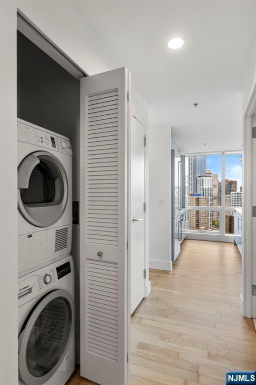 77 Hudson Street 2303