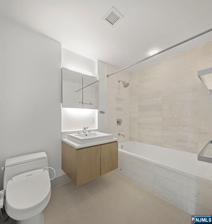 77 Hudson Street 2303