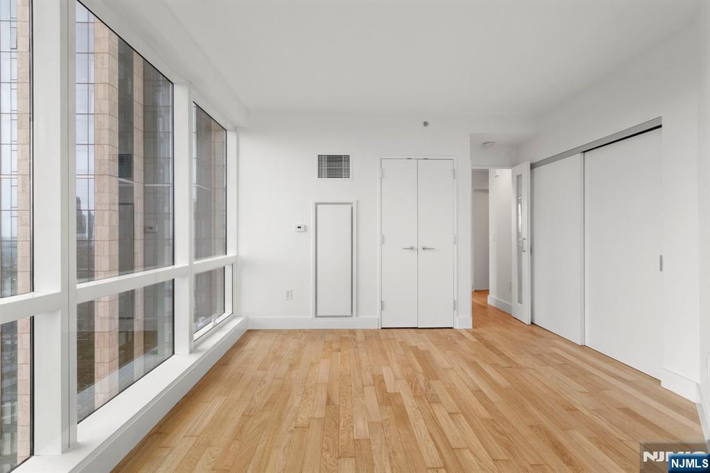 77 Hudson Street 2303