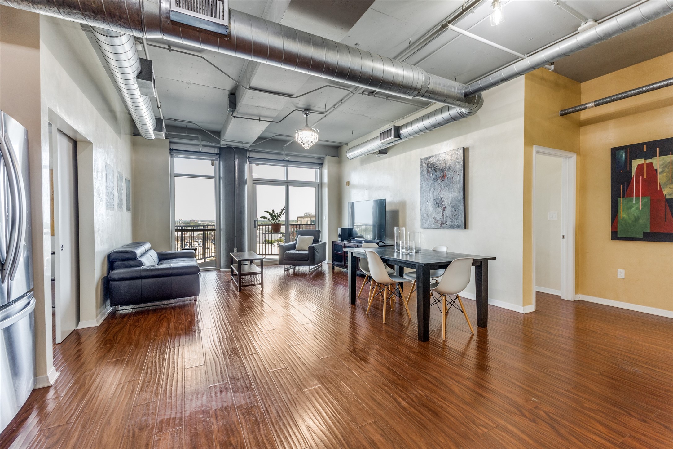 1001 Belleview Street 803
