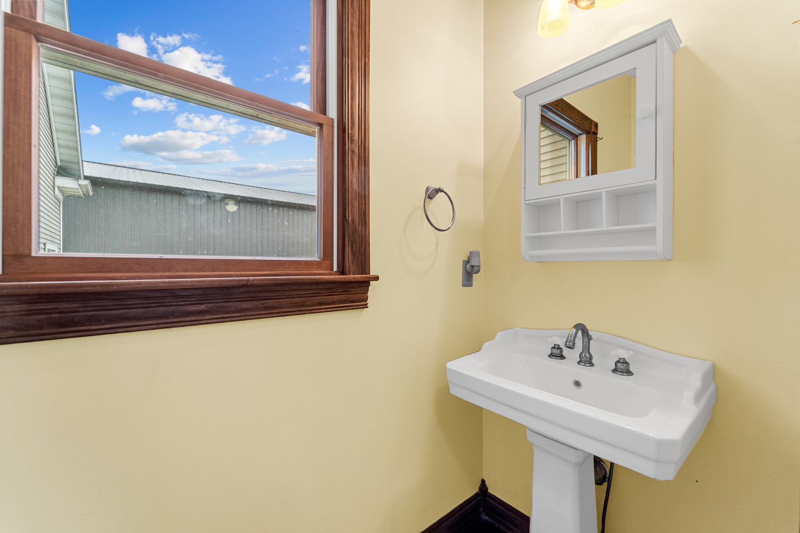 3104 E Delite Inn Road