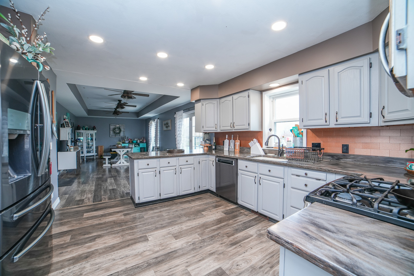 4016 W Church Road