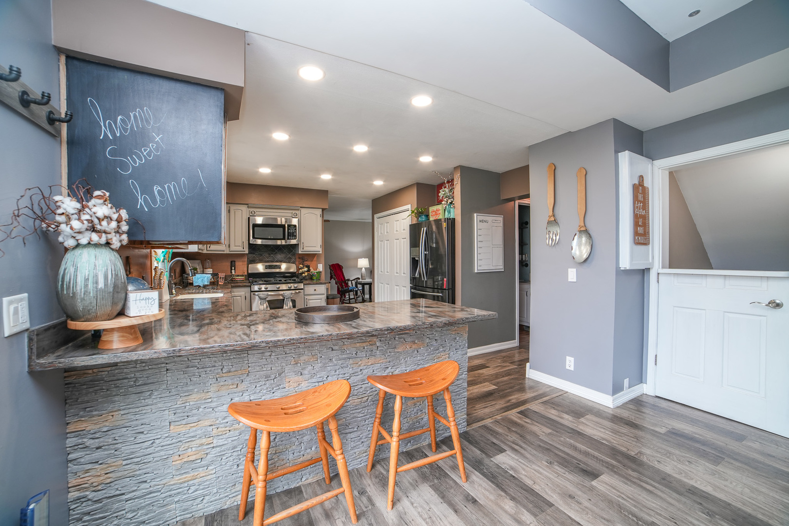 4016 W Church Road
