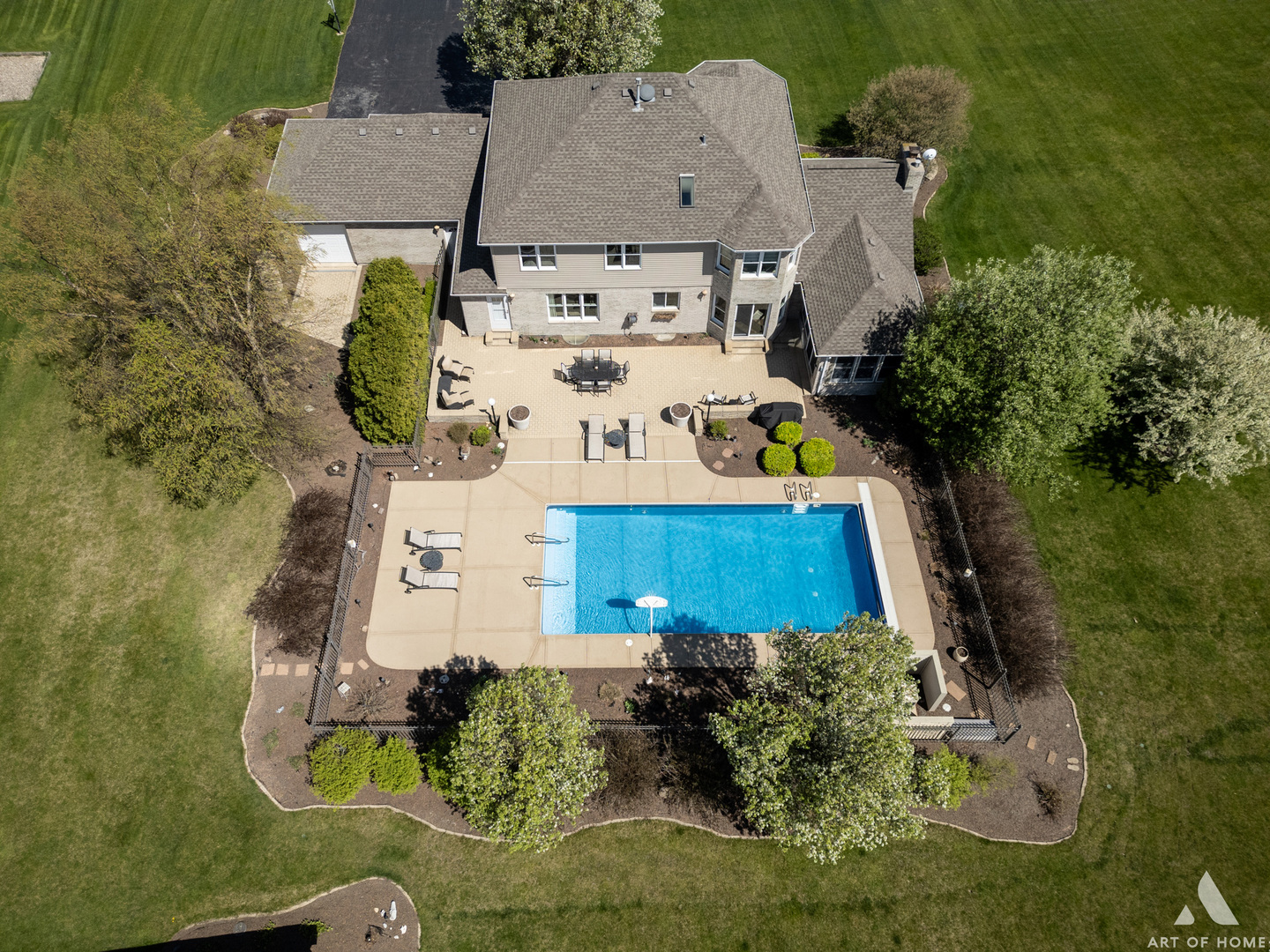 10325 W Prairie Schooner Drive