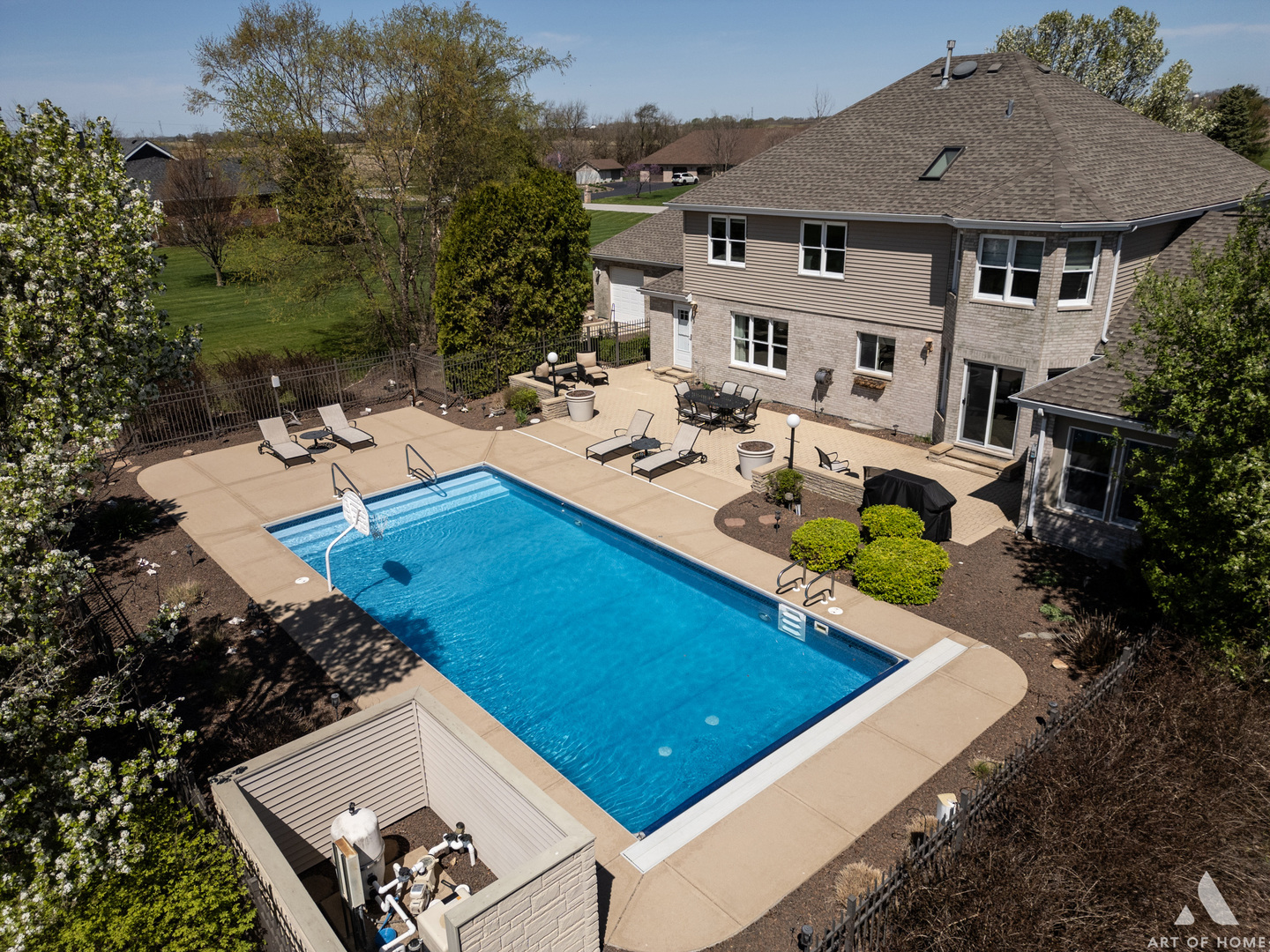 10325 W Prairie Schooner Drive