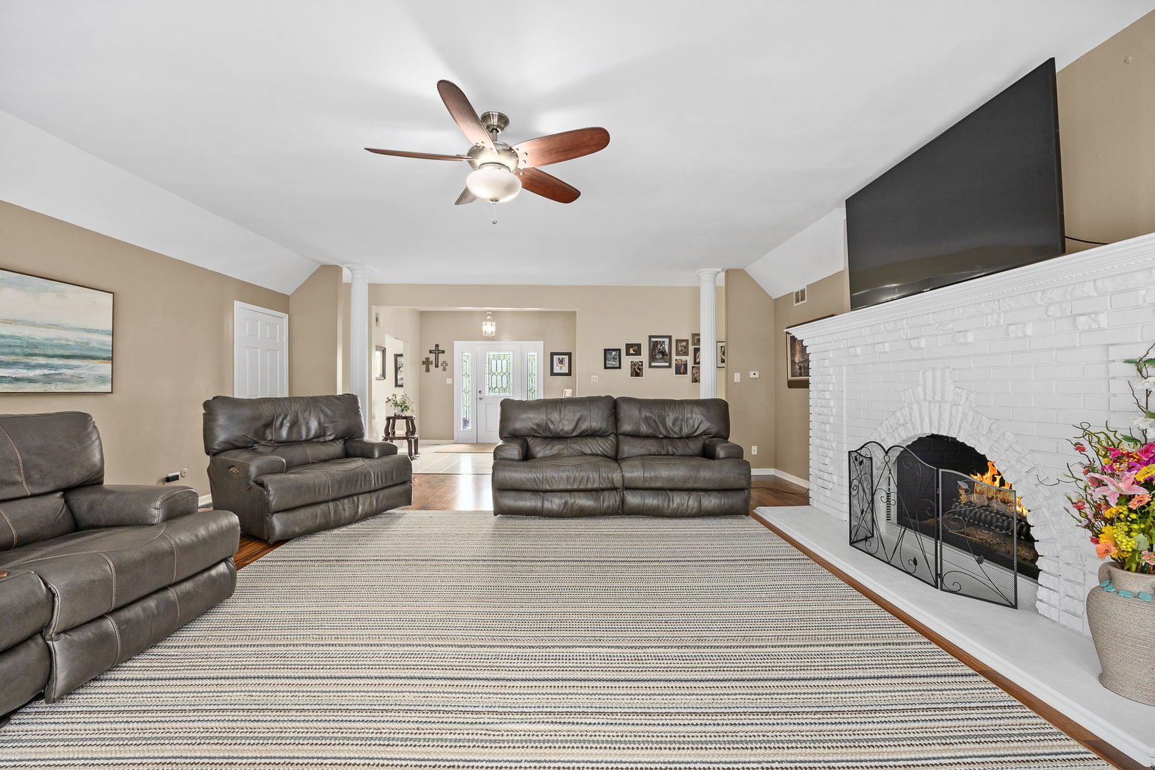 2200 E Gaisor Court