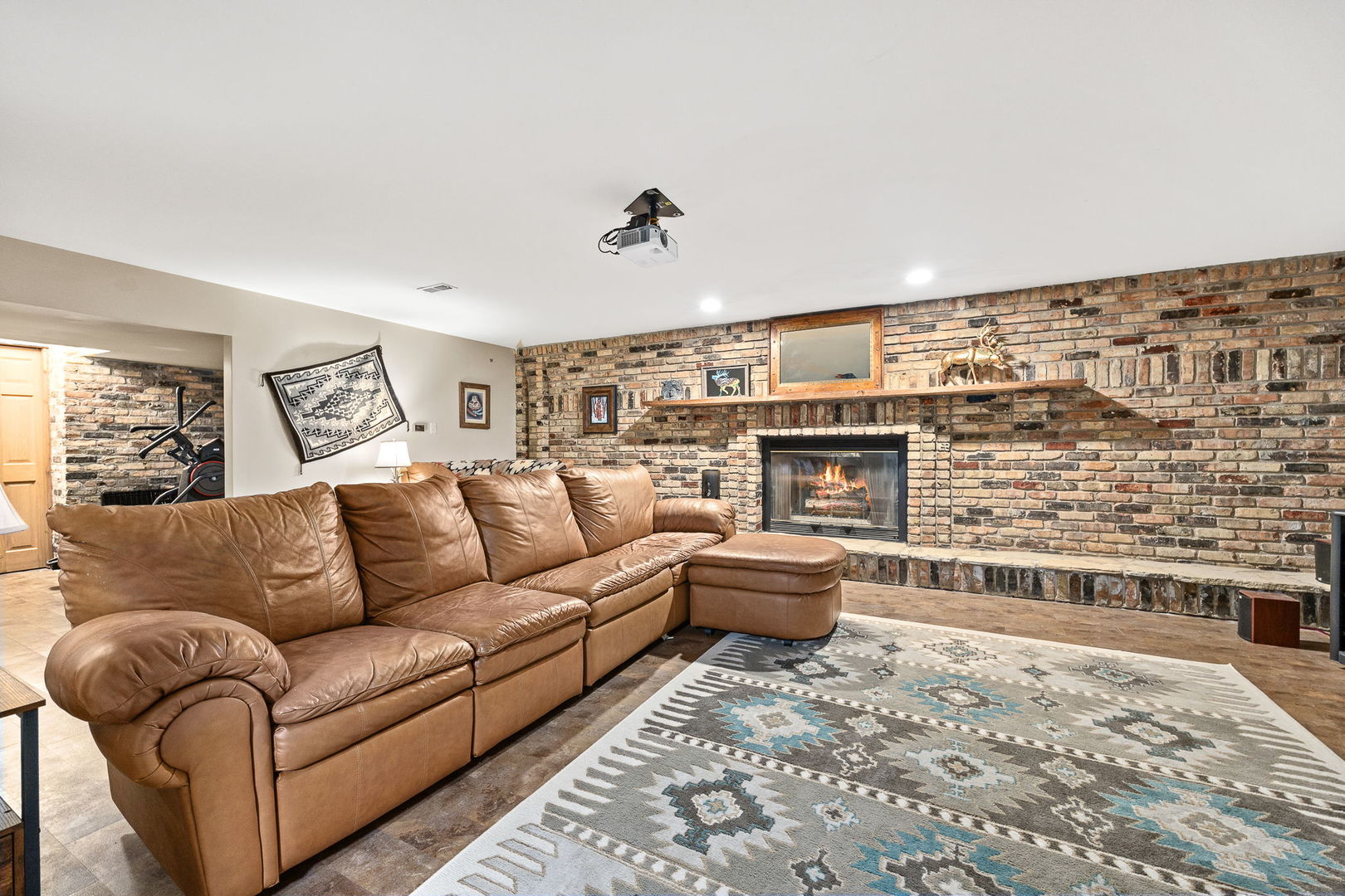 2200 E Gaisor Court