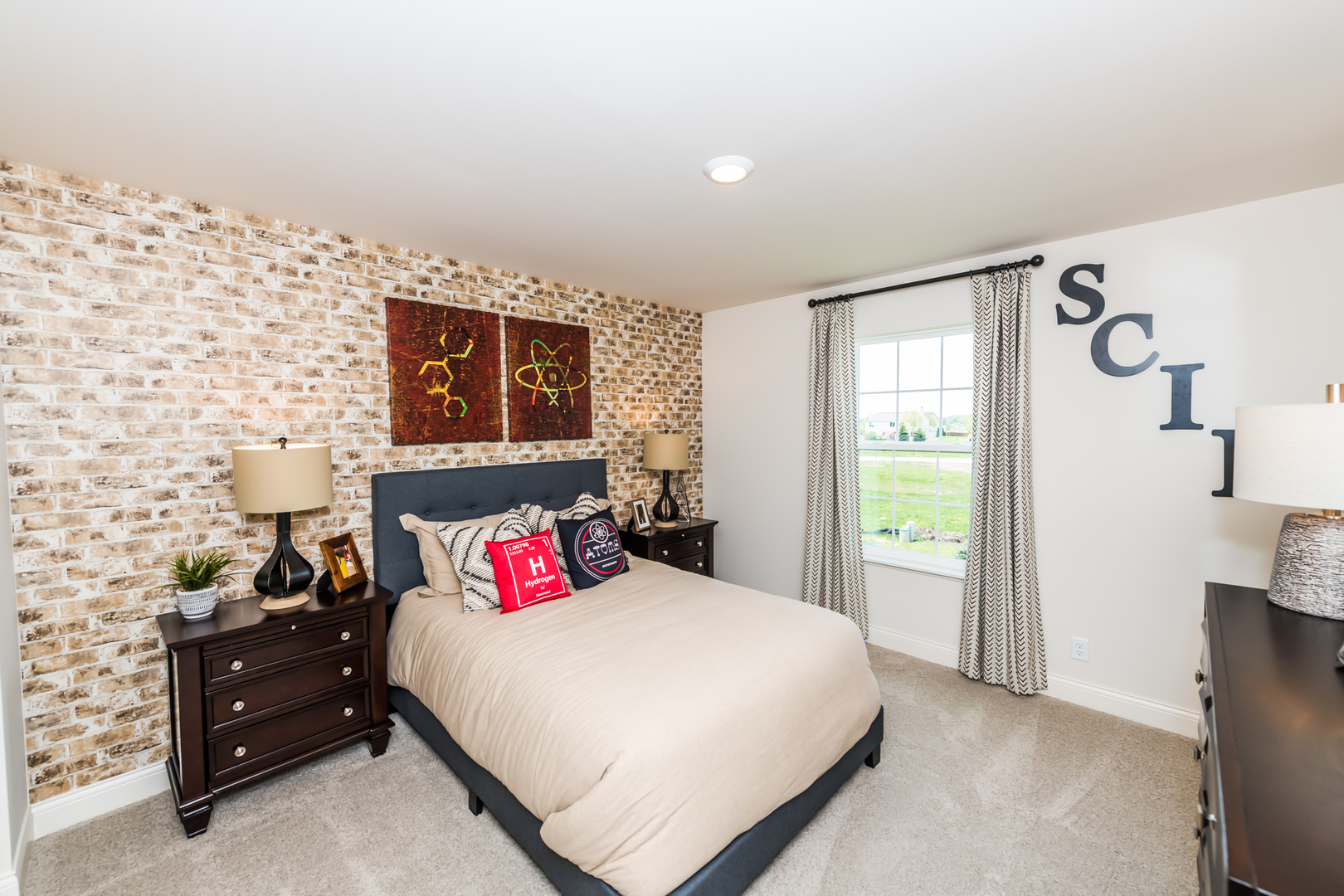 2324 Fountain Lane