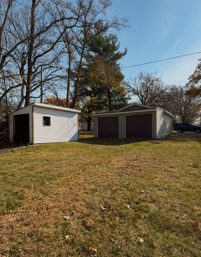 5252 Glen Drive