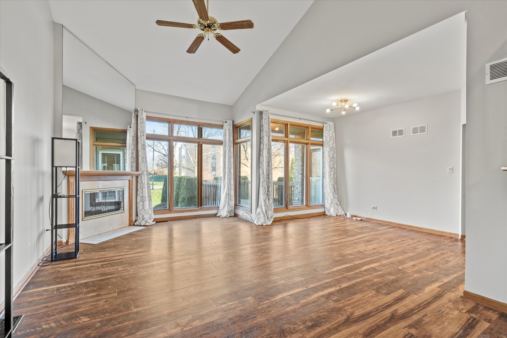 6903 Lexington Court